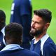 Olivier Giroud applaudit l'arrivée de Kvaratkshelia au PSG