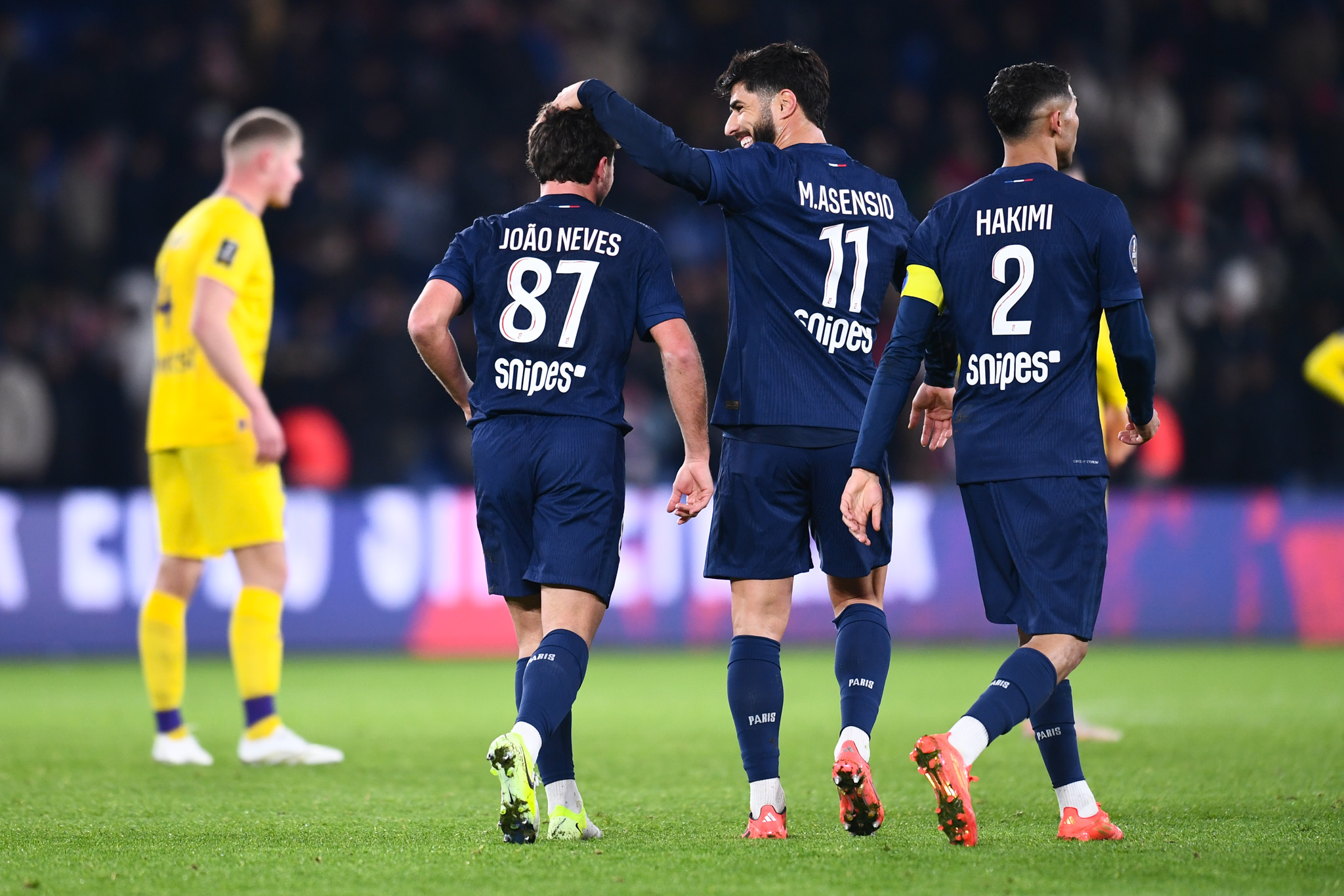 Officiel - Un joueur au salaire XXL quitte le PSG pour signer au Fenerbahce