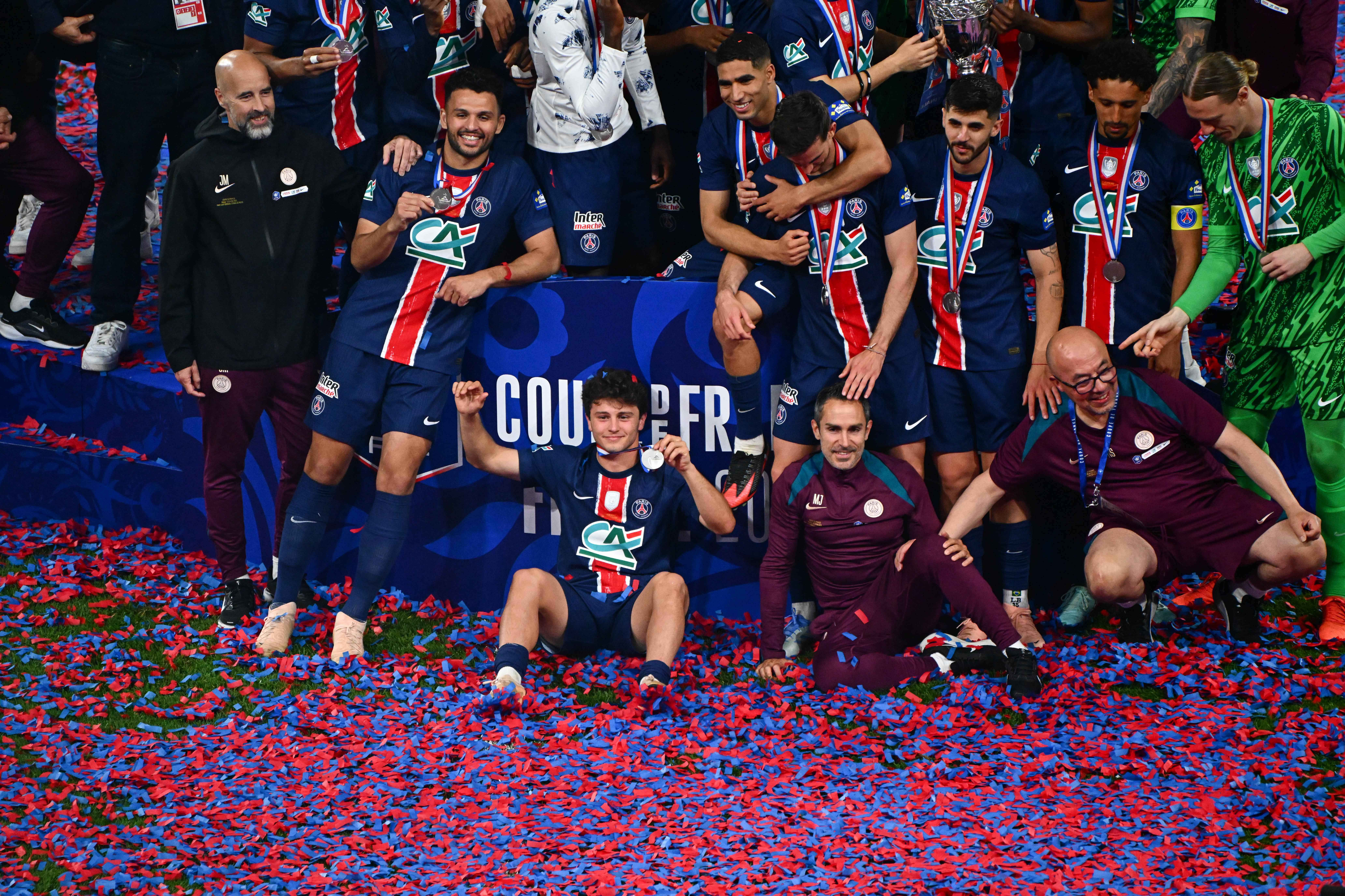 PSG/Reims - Revivez la victoire et les buts auprès des joueurs parisiens