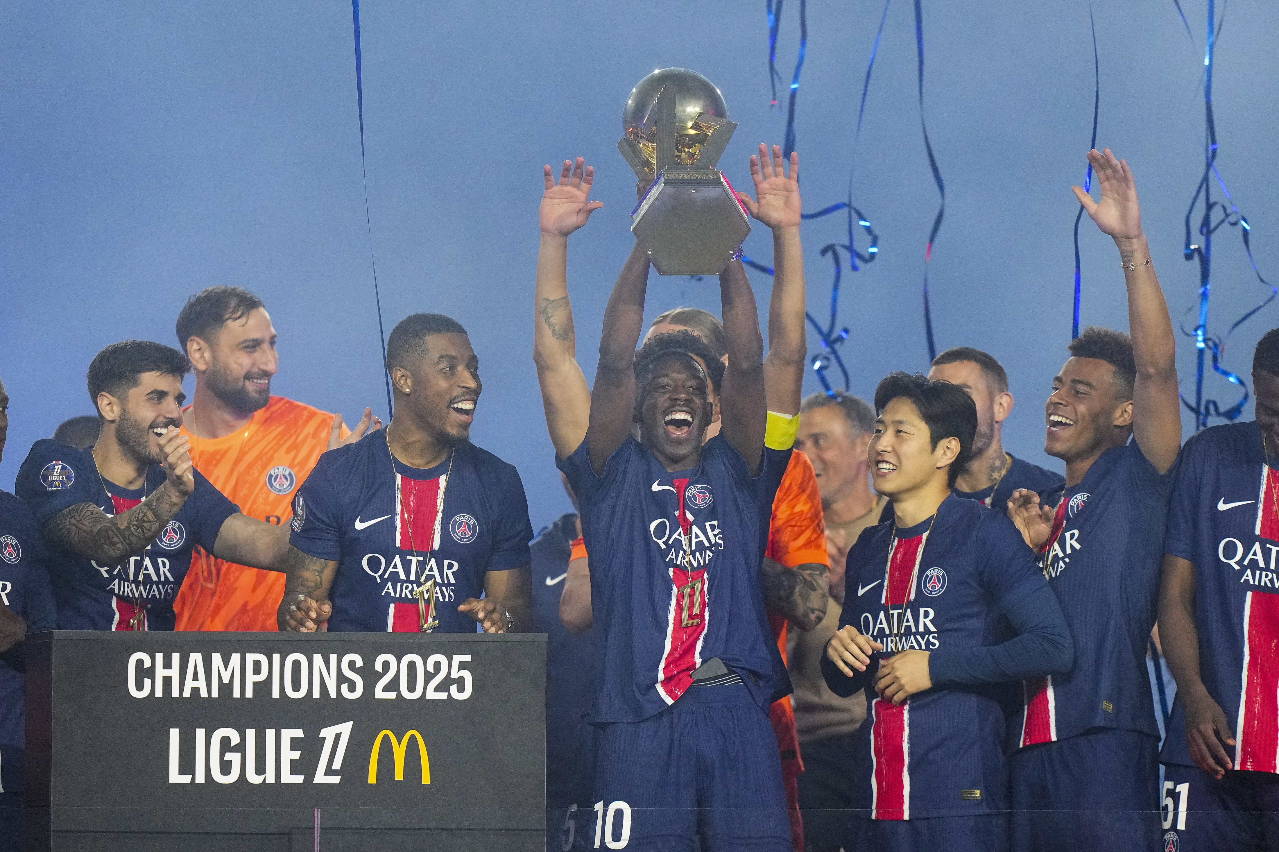 Dembélé brille, il remercie le collectif et Luis Enrique