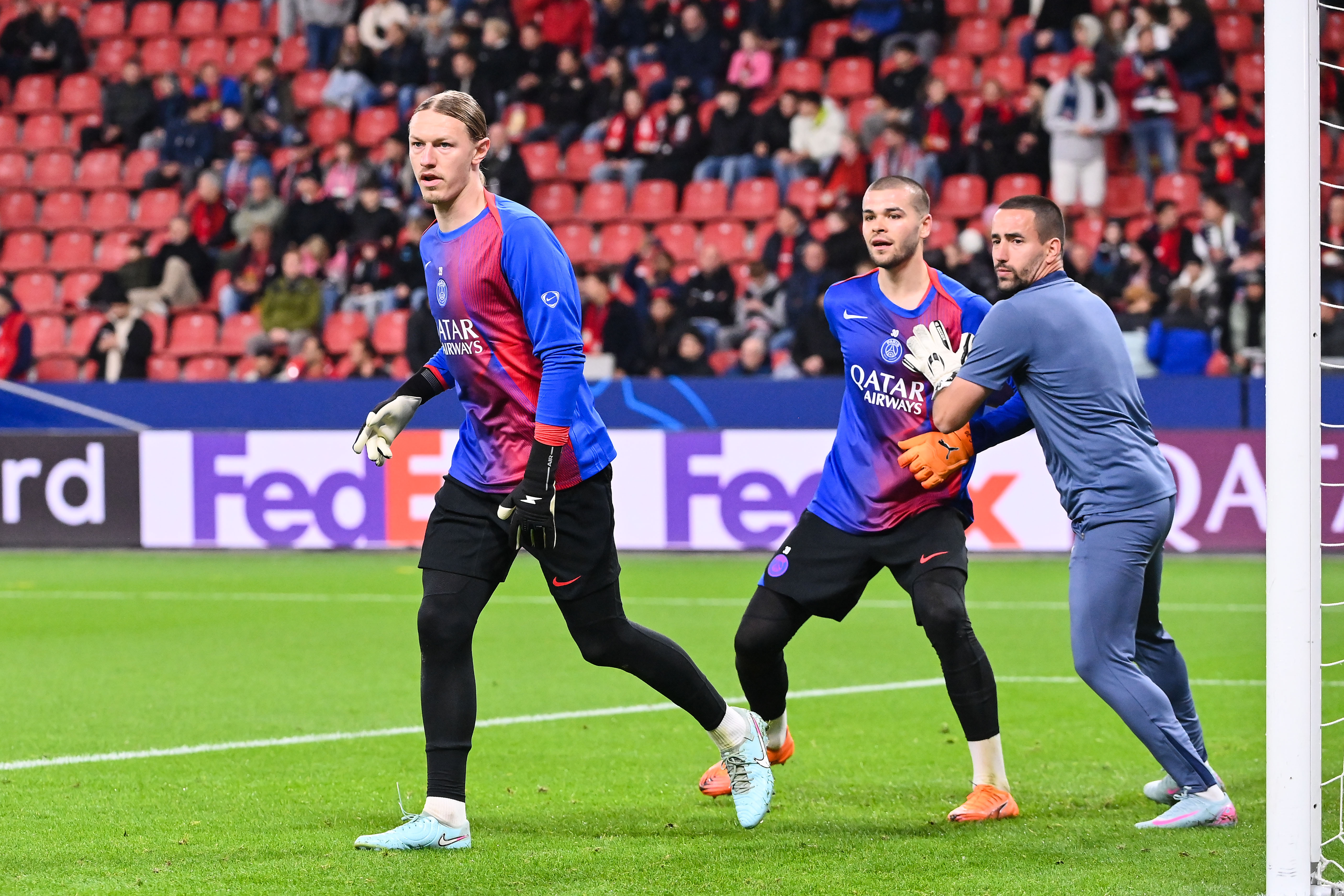 Mercato - Safonov, un choix surprenant du PSG ?