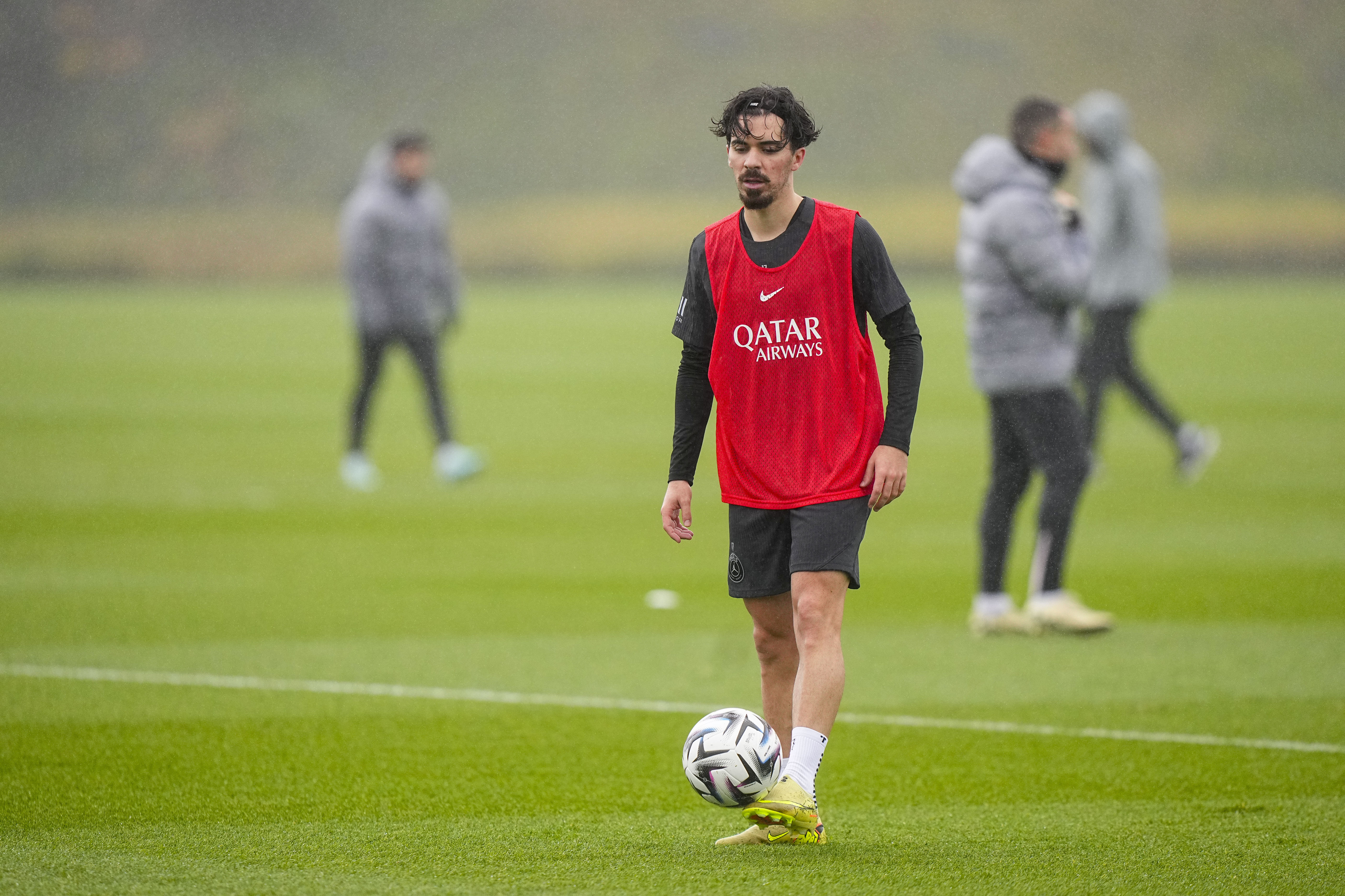 Vitinha se lâche : Bilan du PSG, difficultés et célébration