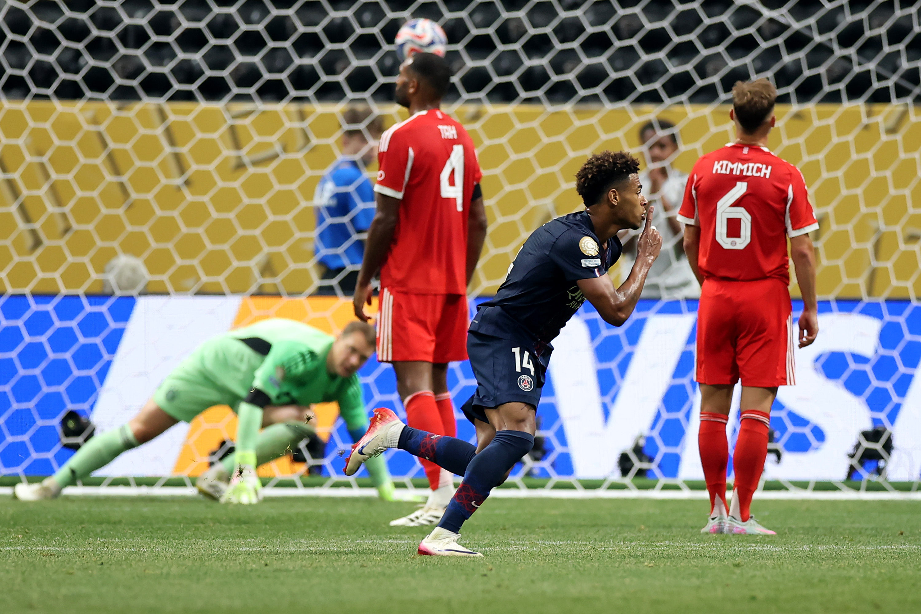 Résumé vidéo PSG/Bayern Munich (1-0), Doué délivre Paris dans un quart intense !