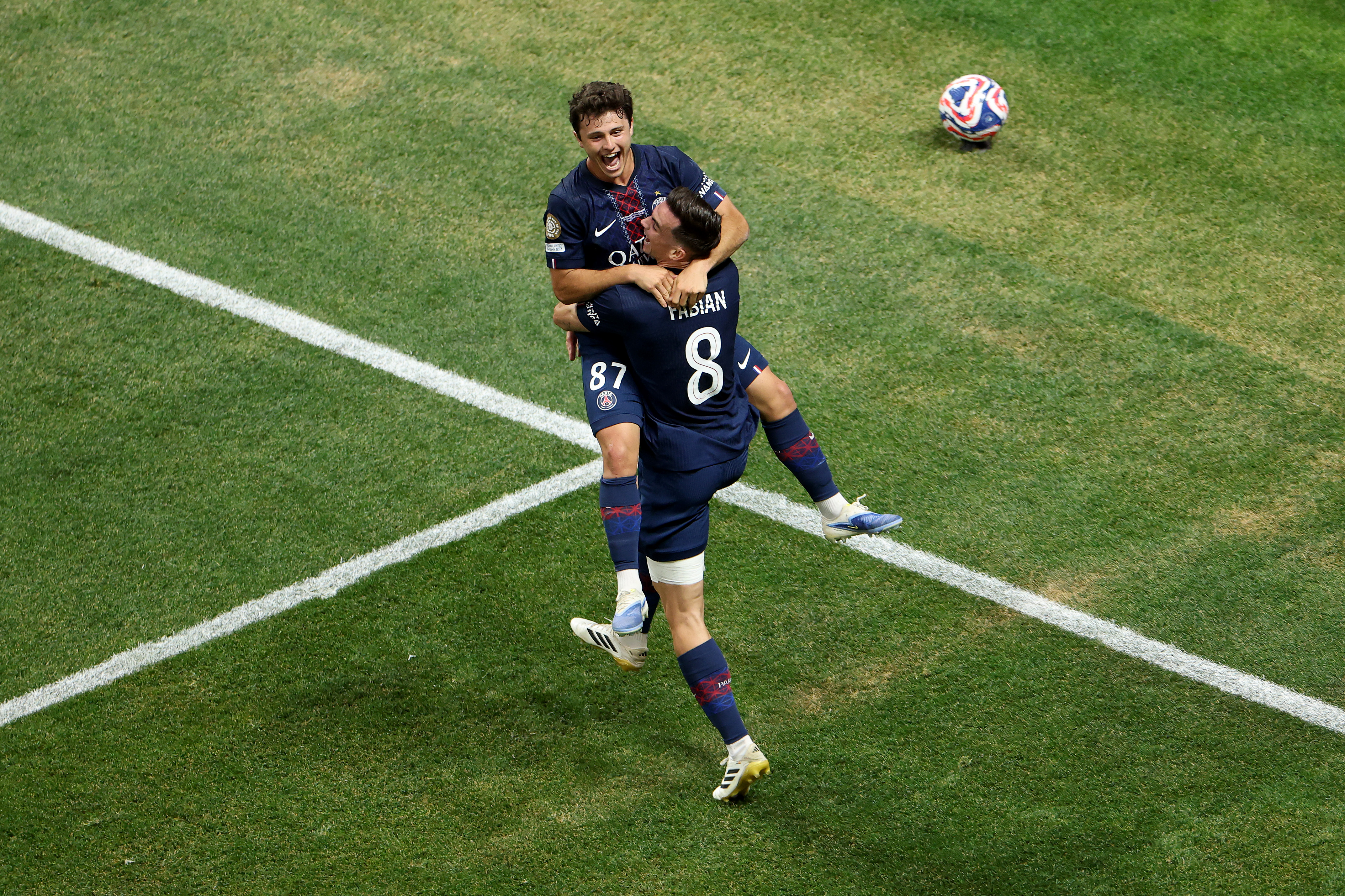 Revue de presse : PSG/Inter Miami, Paris et Neves éliminent tranquillement Messi