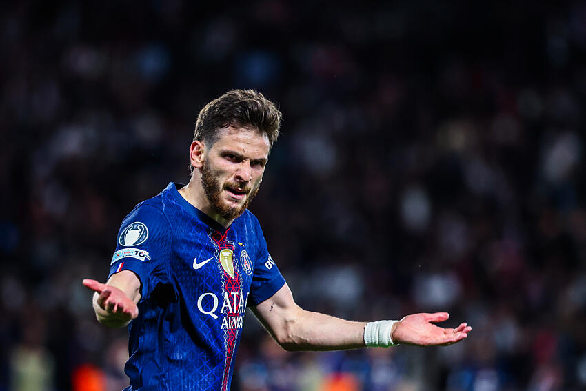 Mercato - Le PSG veut prolonger Kvaratskhelia avant son possible Ballon d'Or