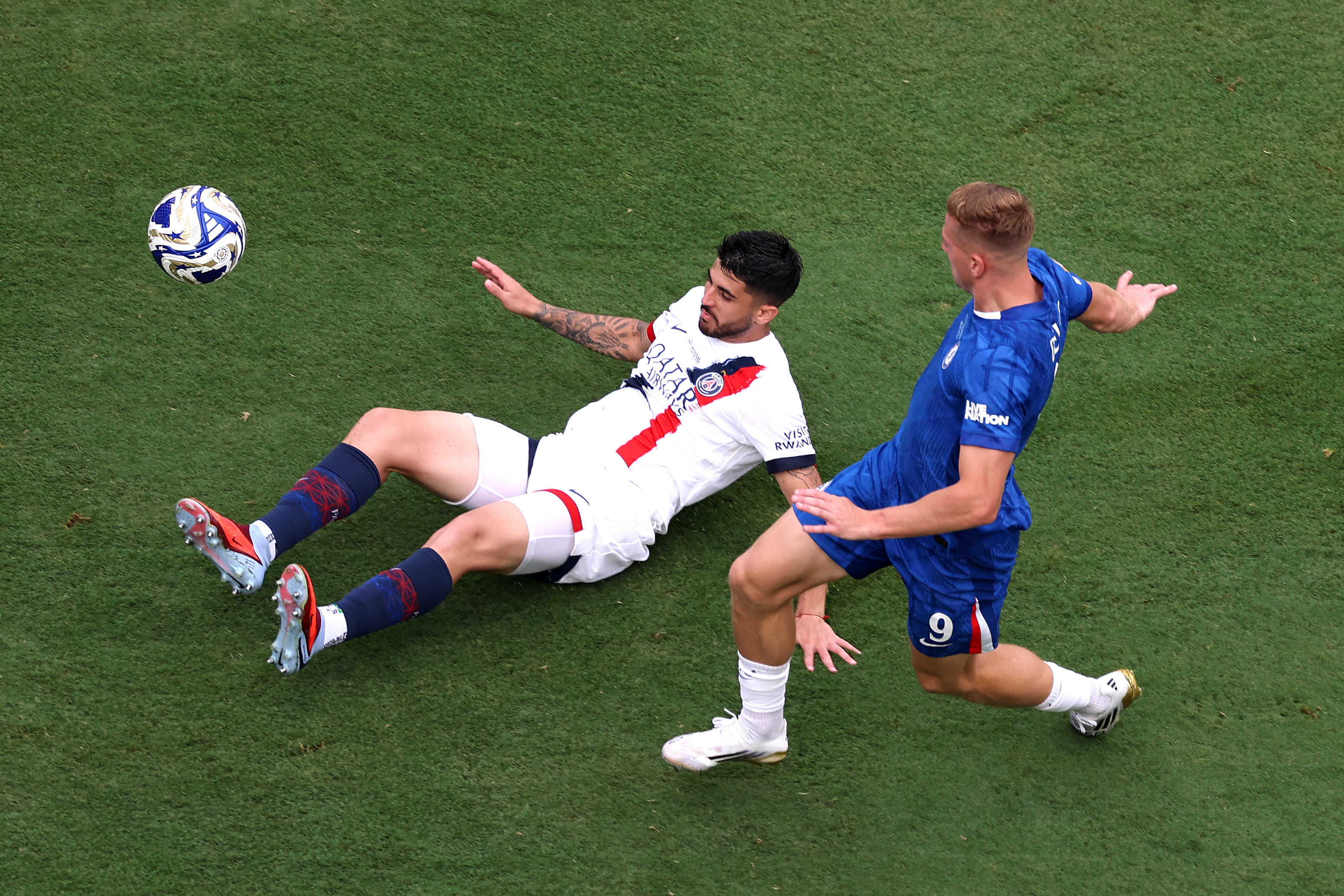 Revue de presse : La débâcle Chelsea/PSG et Beraldo demande à partir
