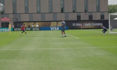 L'entraînement et le point presse avant Chelsea/PSG en vidéo