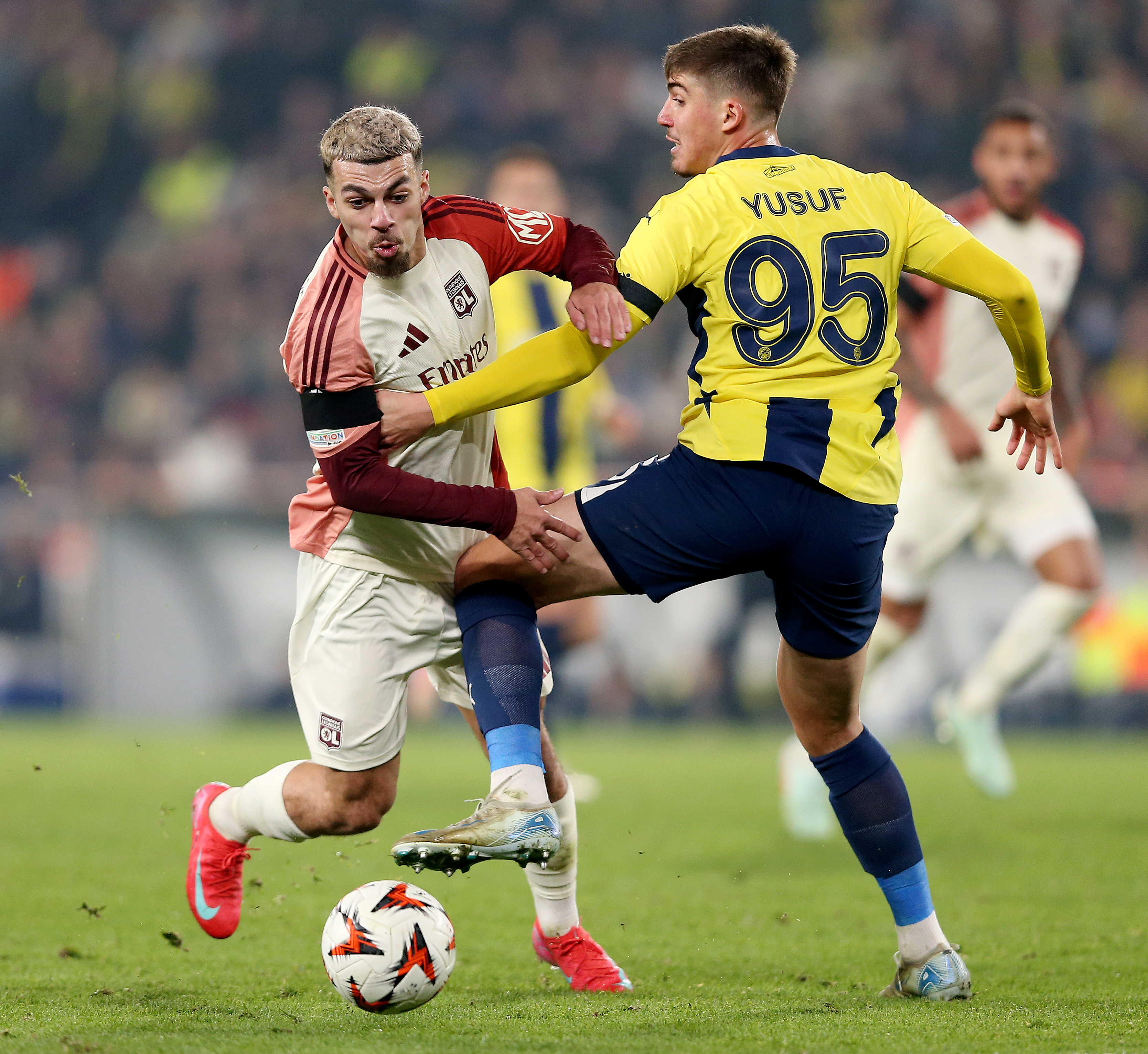 Mercato PSG - Le remplaçant de Beraldo trouvé en Turquie !