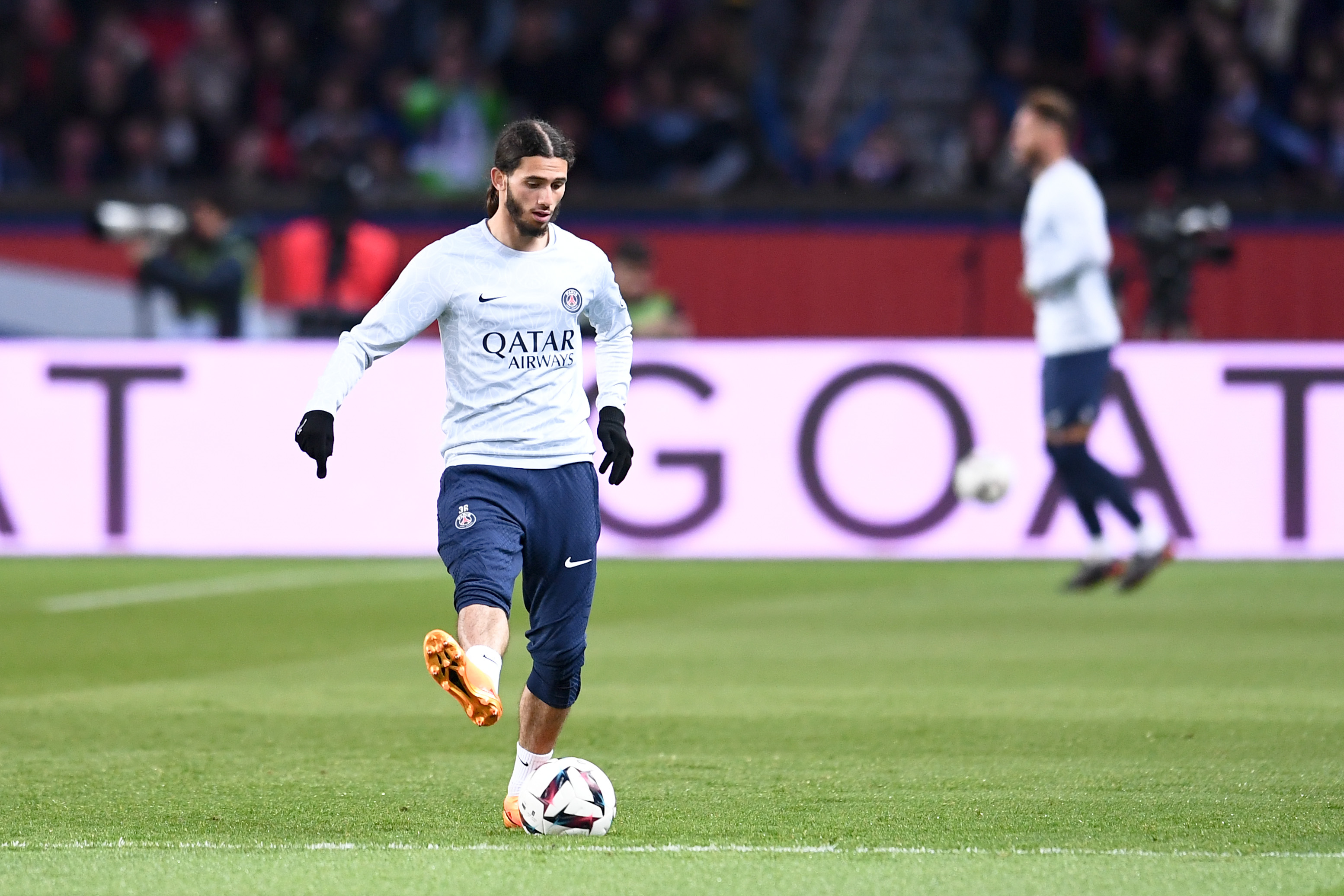 Officiel - Un attaquant formé au PSG file en Ligue 2