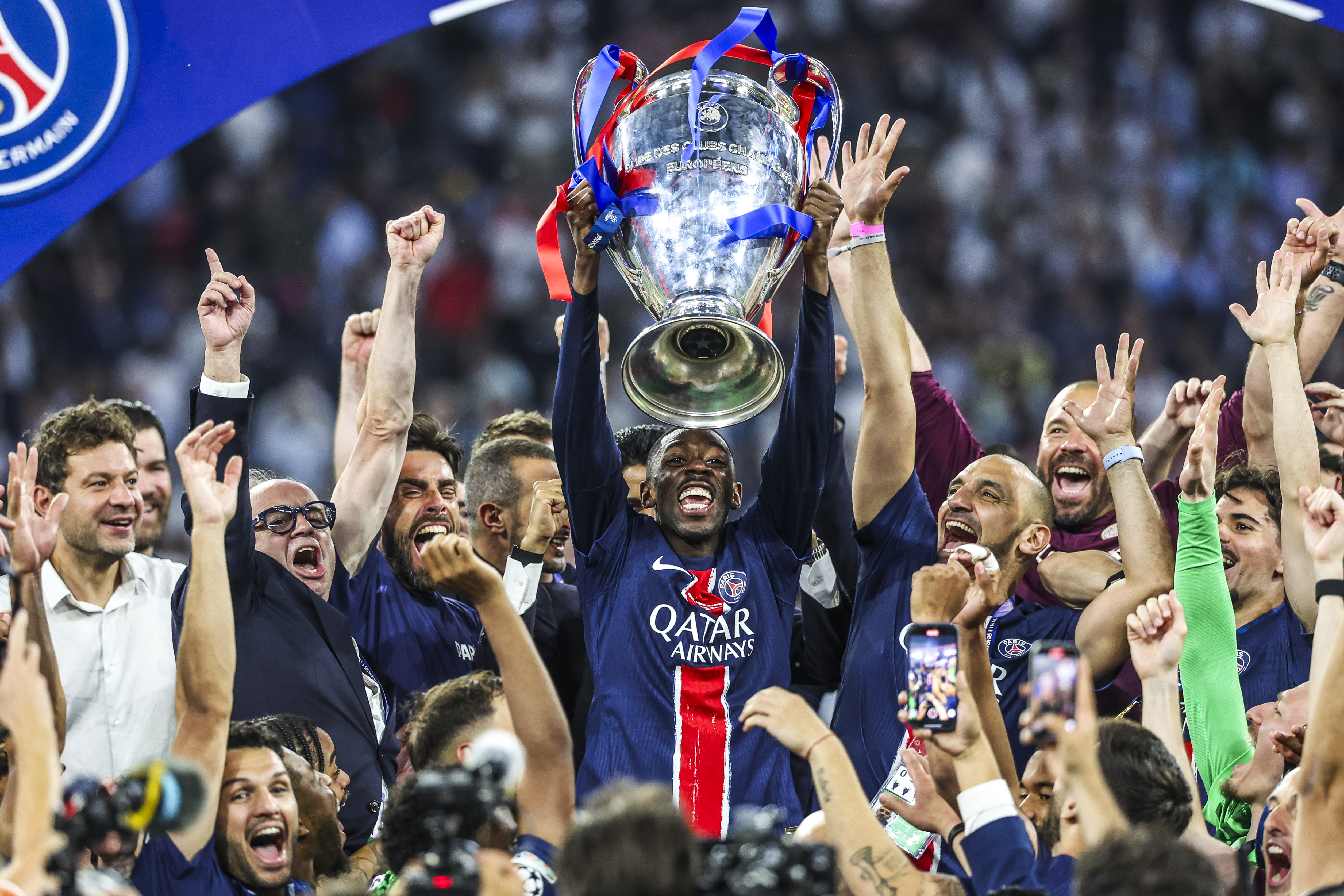 Le PSG veut encore "tout gagner", Dembélé l'annonce