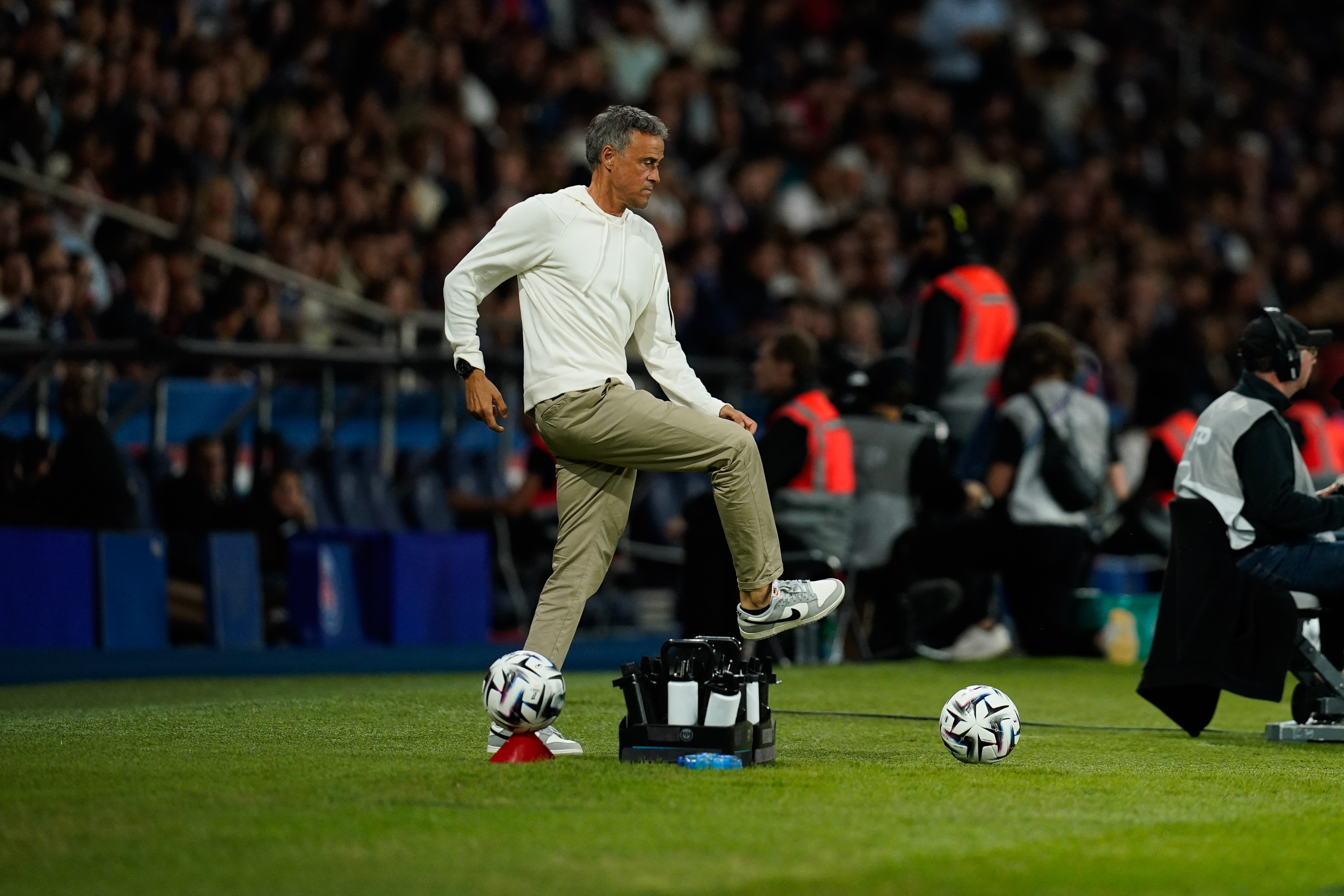 PSG/Angers - Luis Enrique dit tout : Victoire, Donnarumma, pelouse et tireur de penalty