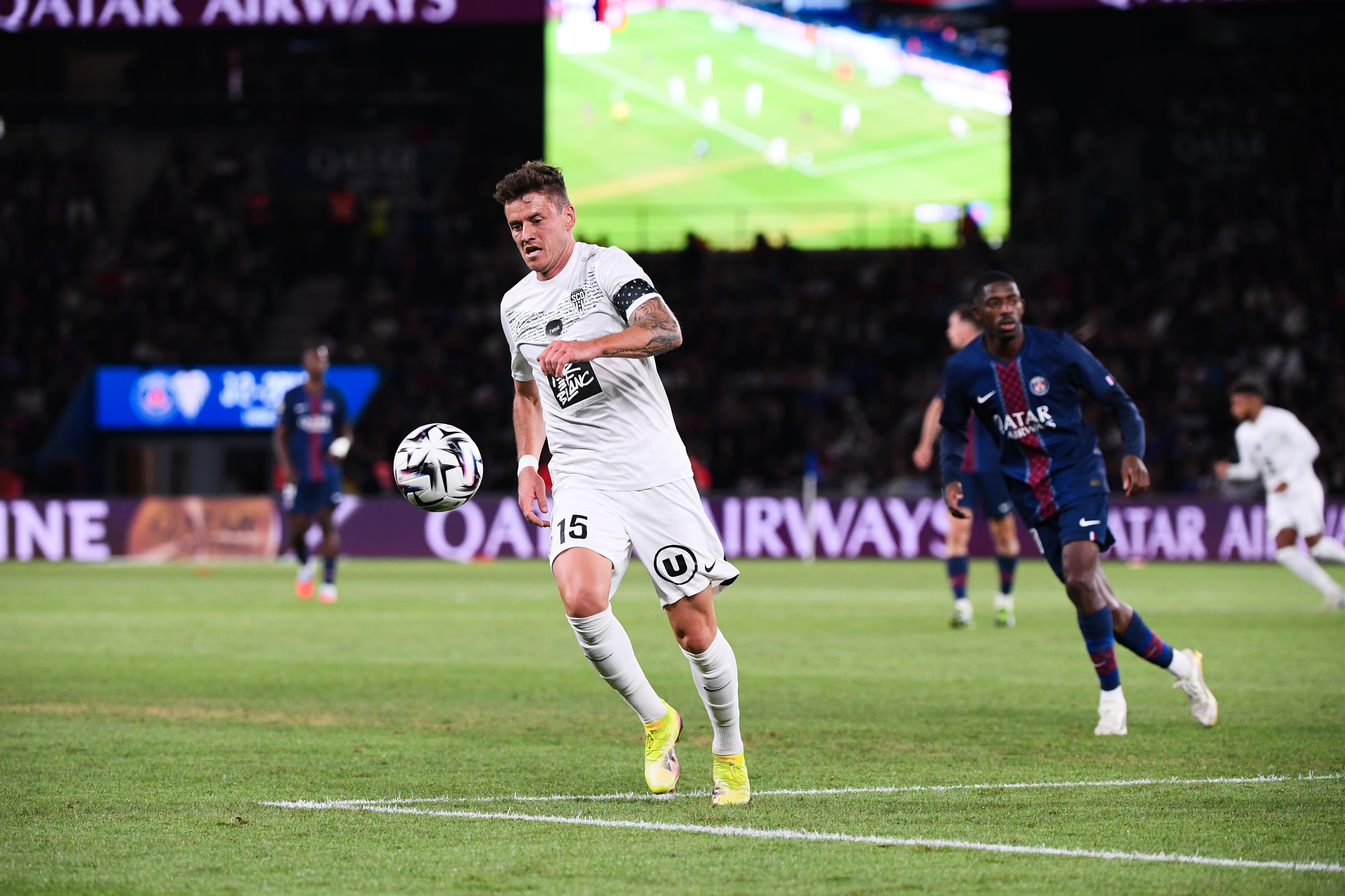 PSG/Angers - Capelle souligne la difficile "endurance mentale" face à Paris