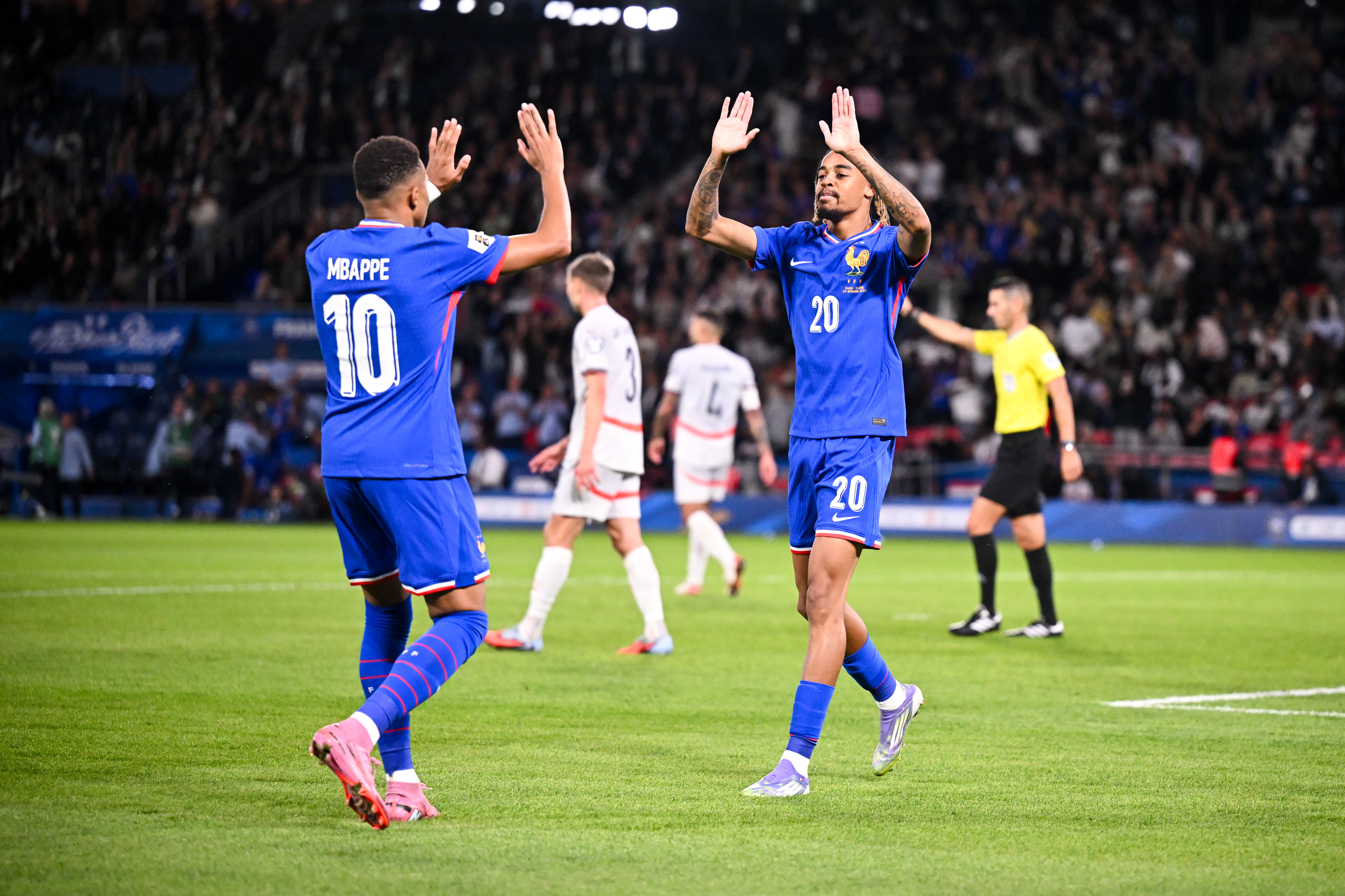 France/Islande - Les notes des Bleus dans la presse : Mbapp&eacute; a brill&eacute;, Barcola a marqu&eacute;