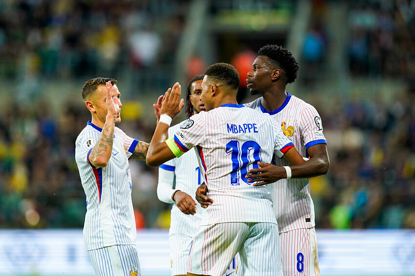 Kylian Mbappé célébration but Ukraine/France