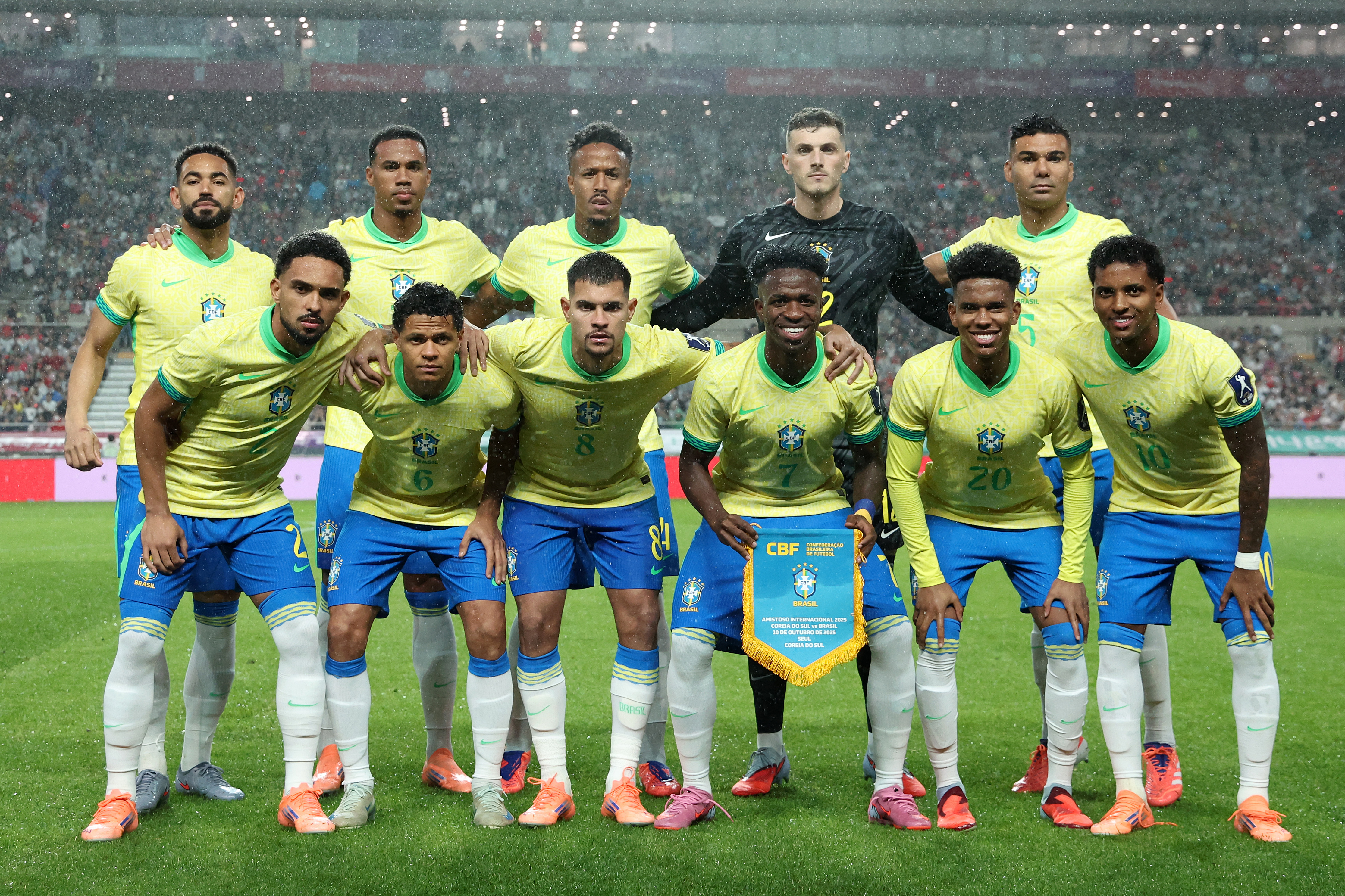 Japon/Brésil - Les équipes officielles :