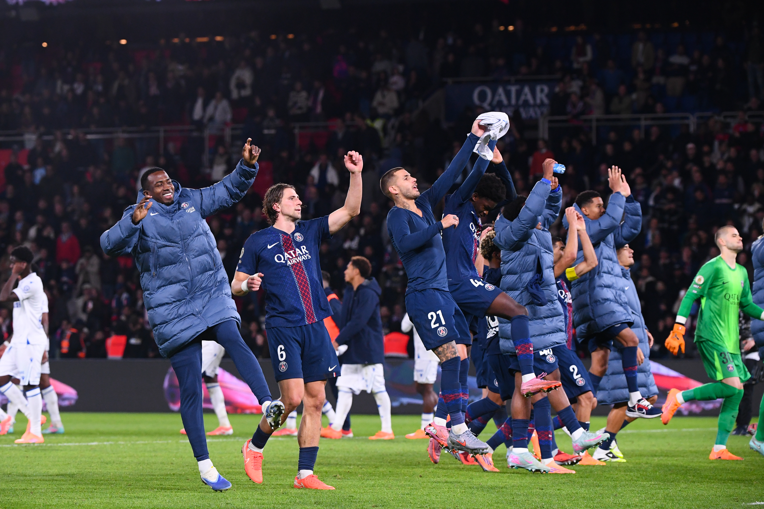 Hernandez compare le Bayern Munich et le PSG