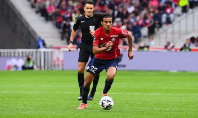 S’il a récemment prolongé son contrat, Bouaddi est un joueur très convoité sur le marché des transferts. Selon nos indiscrétions, de grosses écuries comme Manchester United, le Real Madrid et l’Inter Milan sont sur le coup tout comme le PSG. Du côté de Doha, on apprécie beaucoup son profil. Mais ce ne sont pas les seuls. Le Bayern Munich, Arsenal et la Juventus ont également avancé leurs pions. Le LOSC n’est pas fermé à une vente, forcément, et attend environ 60 millions pour laisser partir sa pépite. Pour preuve, le président Olivier Létang a déjà missionné quelques agents pour ramener des offres pour le joueur.