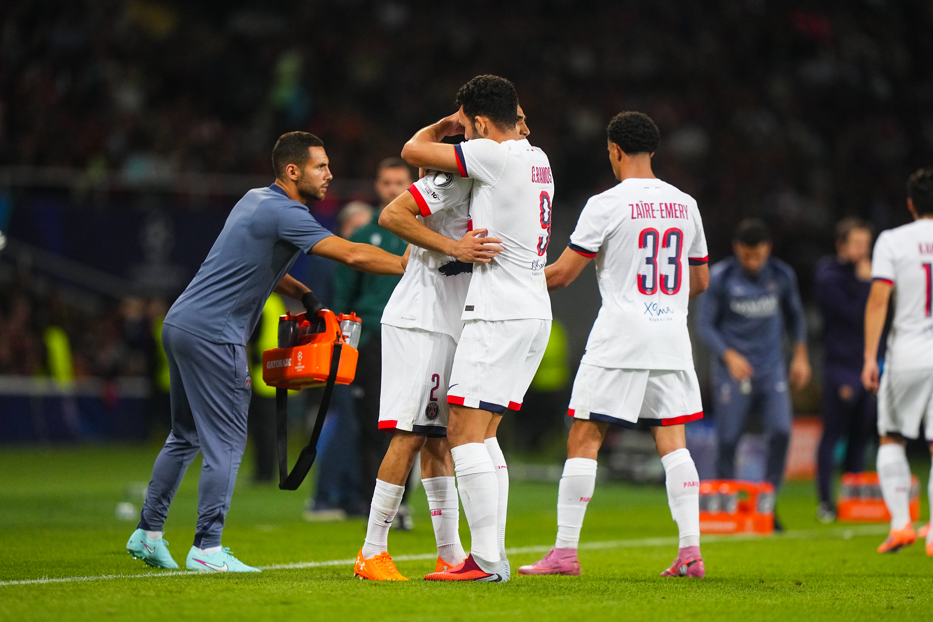 Barcelone/PSG - Groupe, Mayulu, Mendes, Ramos et Barcola...les tops et flops !