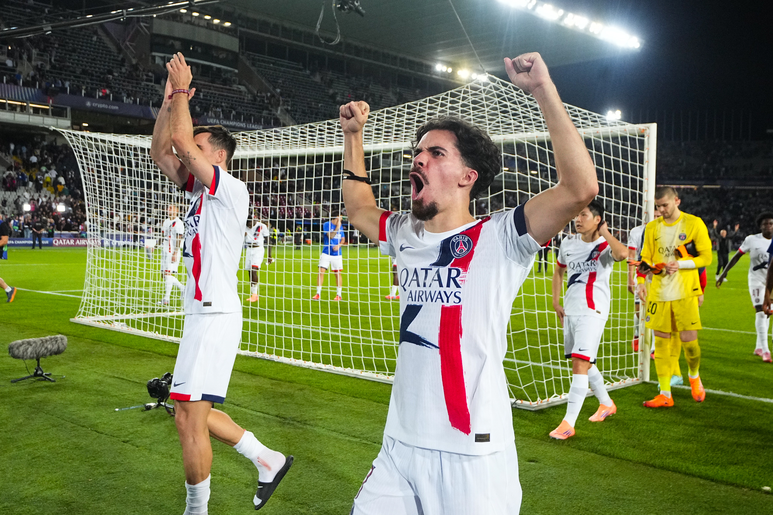 Barcelone/PSG - Revivez la victoire et les buts auprès des joueurs parisiens
