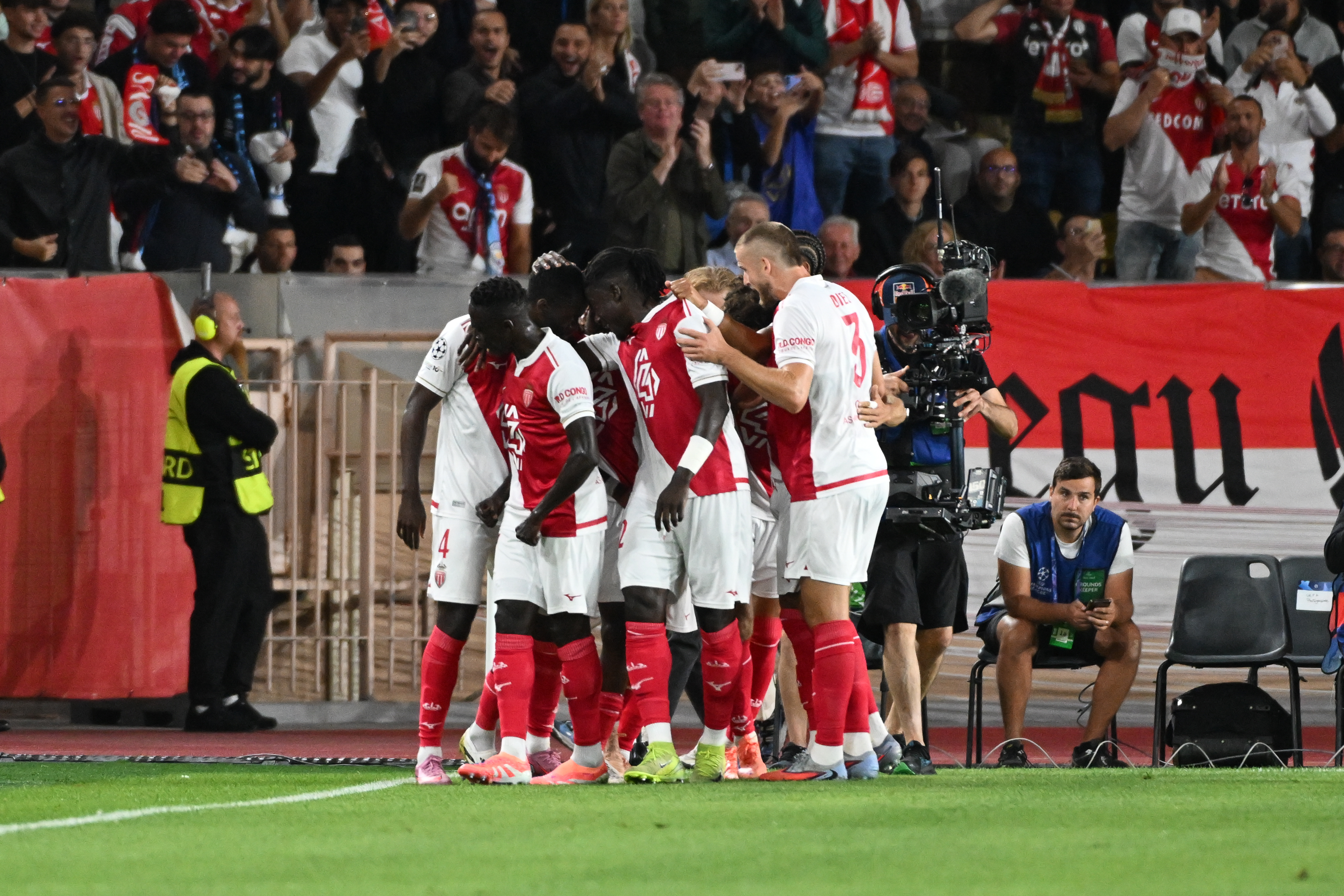 Ligue des Champions - Les 4 plus beaux buts ce mercredi