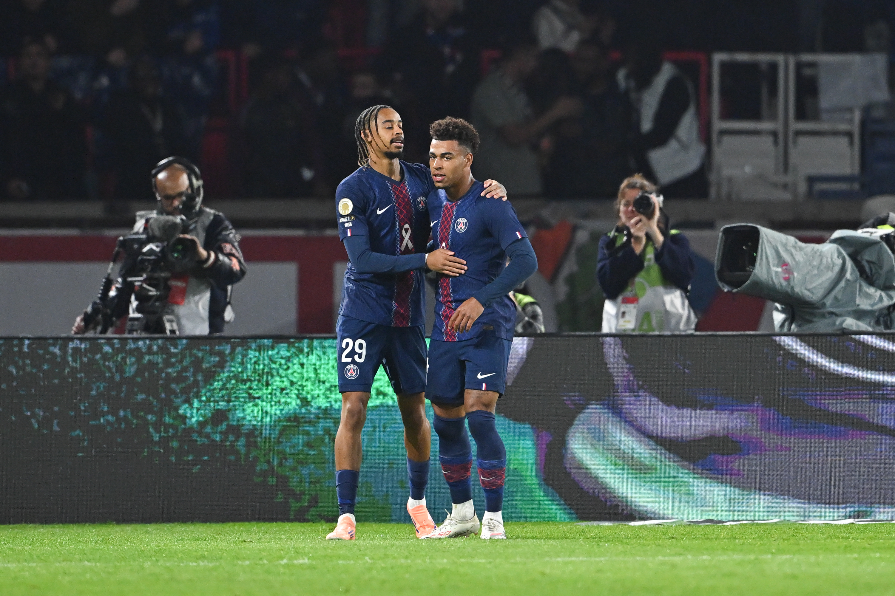 Revue de presse : PSG/Strasbourg, un nul spectaculaire avec Doué de retour