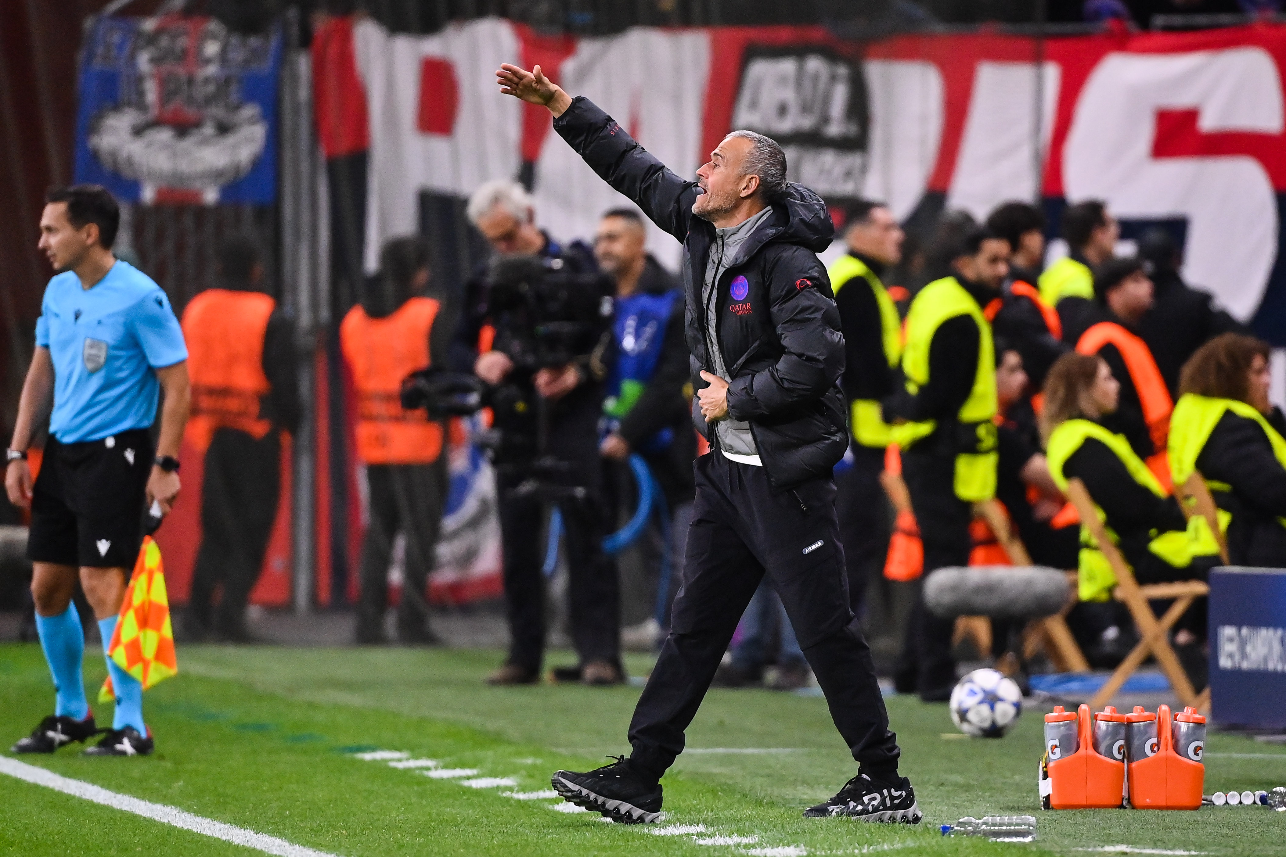 Bayer Leverkusen/PSG - Enrique n'oublie pas "quelques complications."