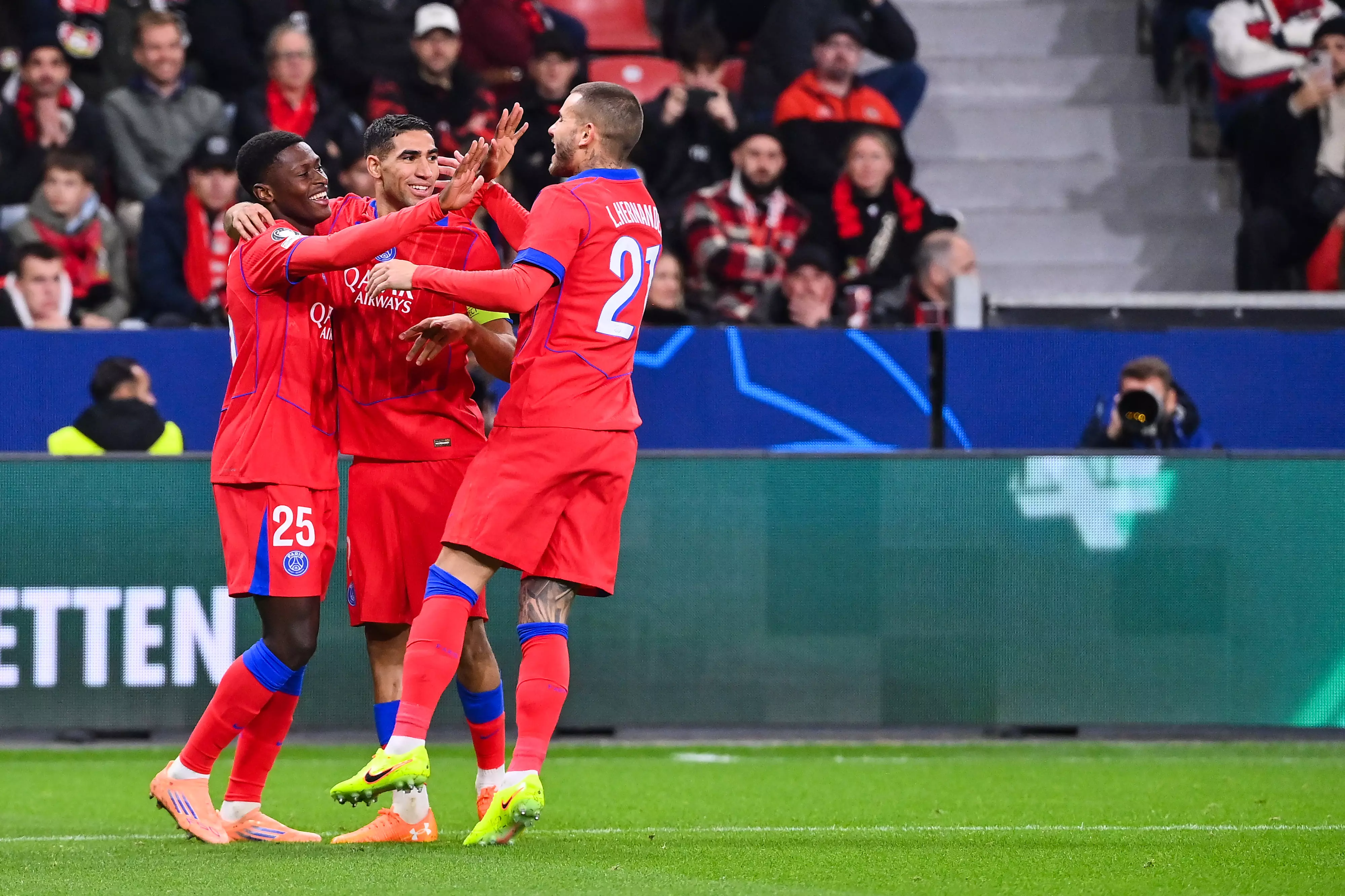 Ligue des Champions - L'équipe-type de la semaine, avec 1 joueur du PSG