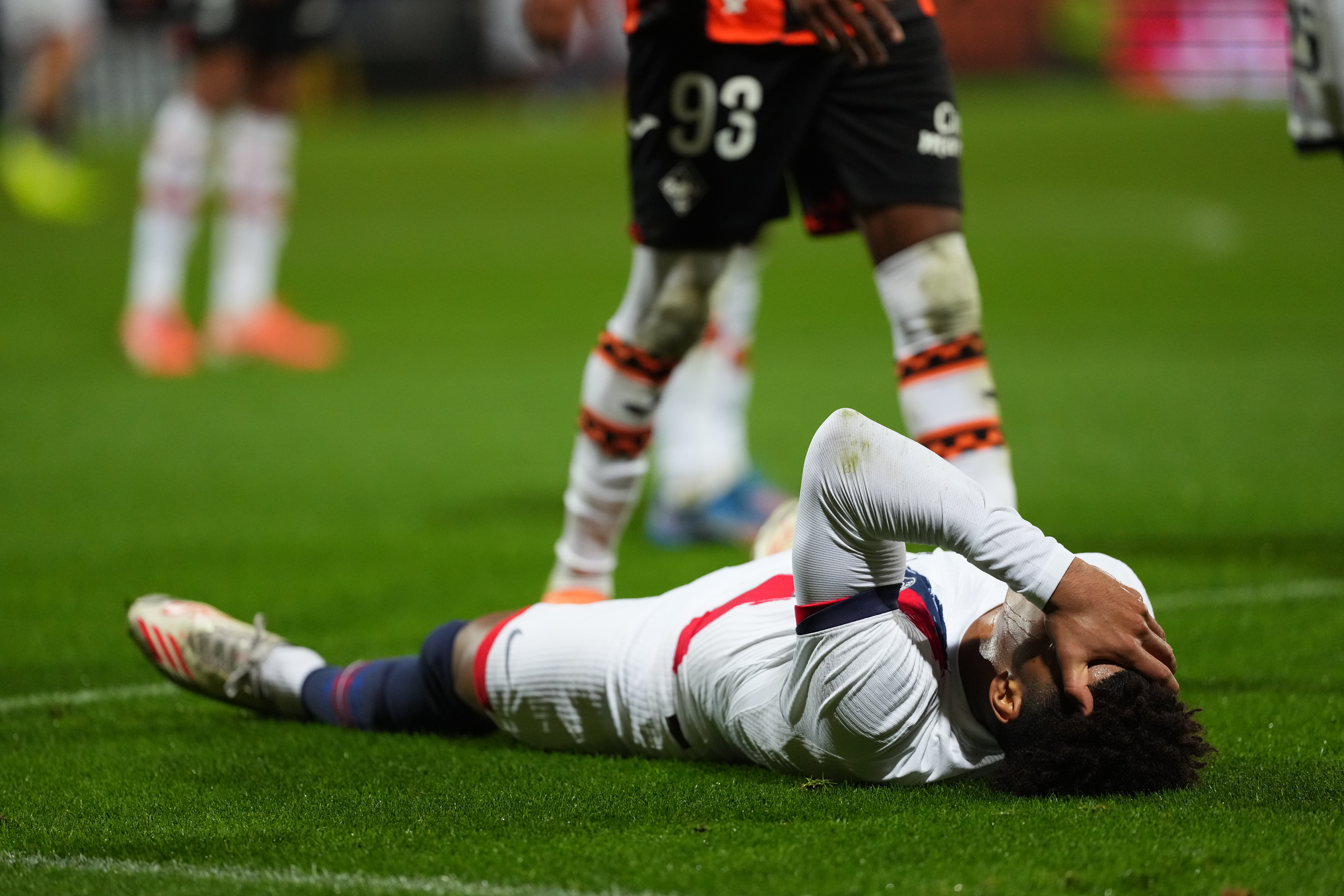 Lorient/PSG - Neves, Beraldo, Doué...les tops et flops !