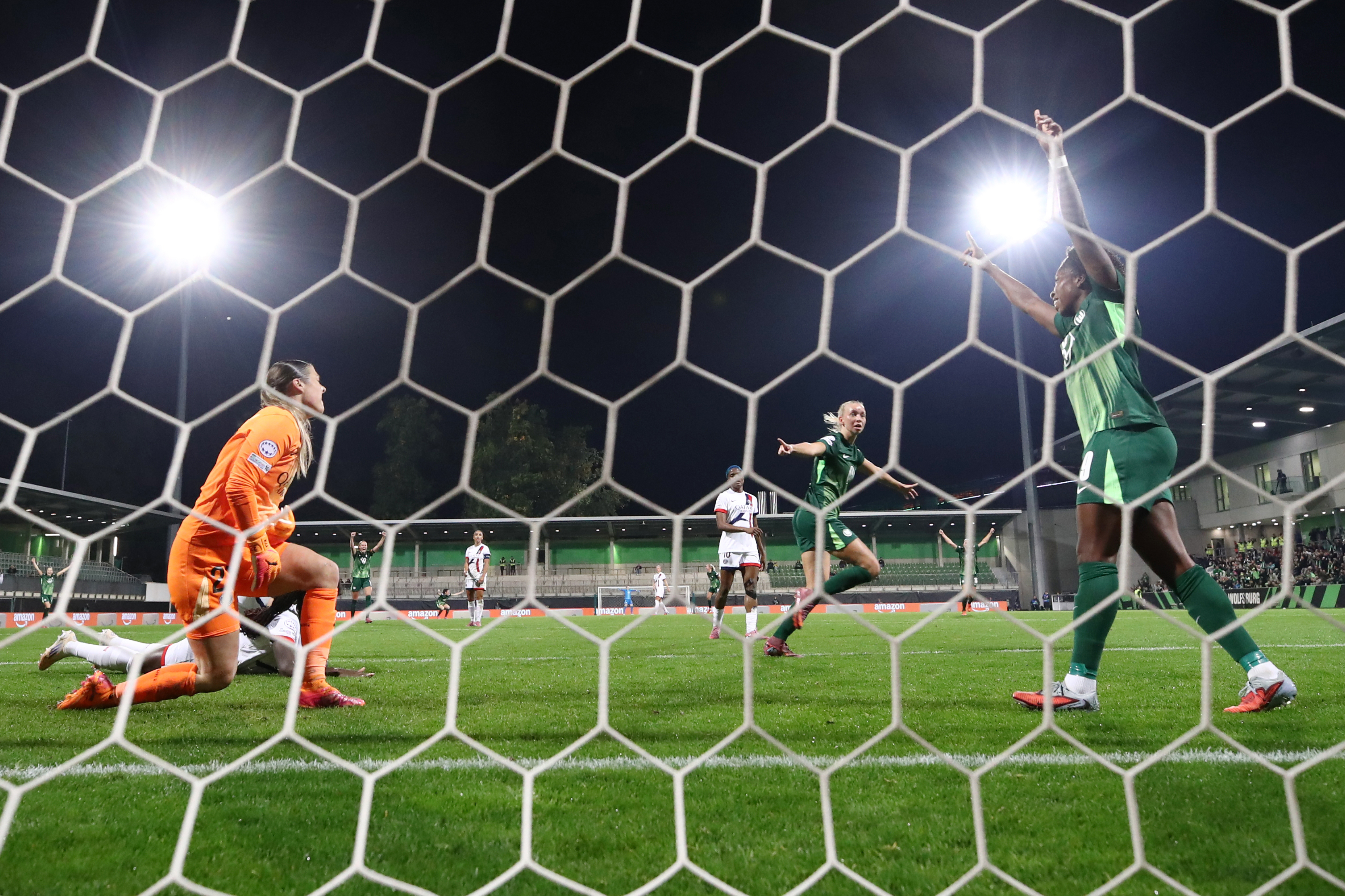 Résumé Wolfsbourg/PSG en vidéo (4-0), la débâcle !