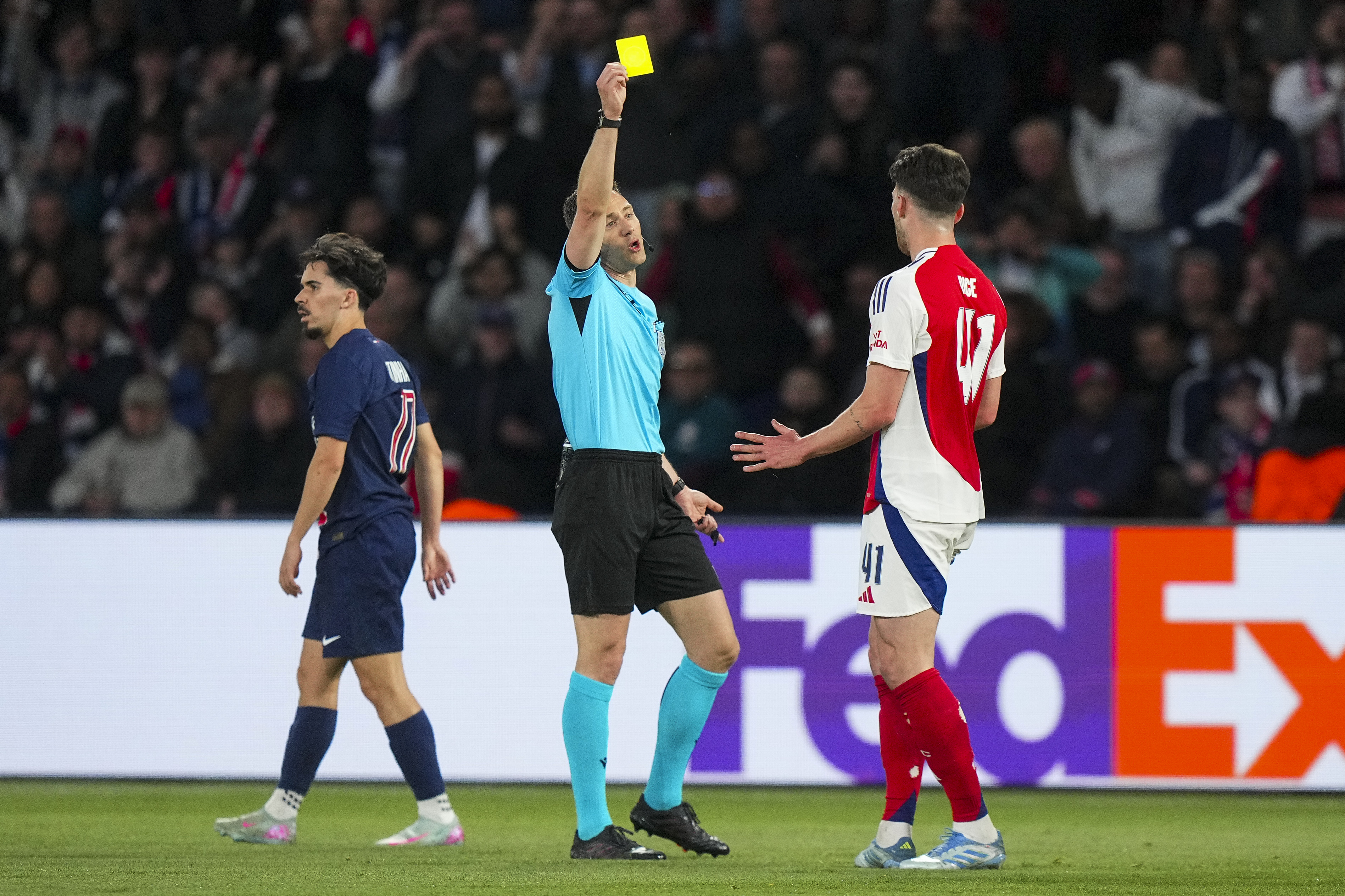 PSG/Tottenham - L'arbitre désigné, des cartons et des souvenirs pour Paris