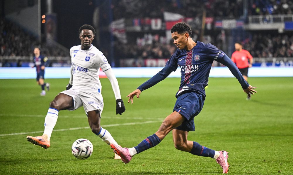 Revue de presse : Le PSG 1er et les difficult&eacute;s de Mayulu