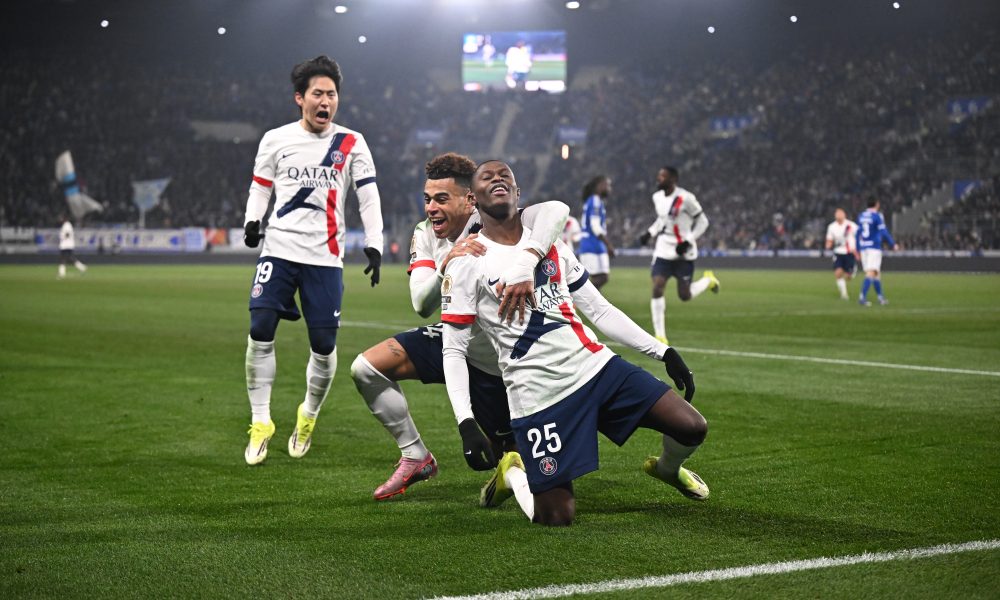 Résumé vidéo Strasbourg/PSG (1-2), Mendes arrache la victoire malgré un rouge pour Hakimi !