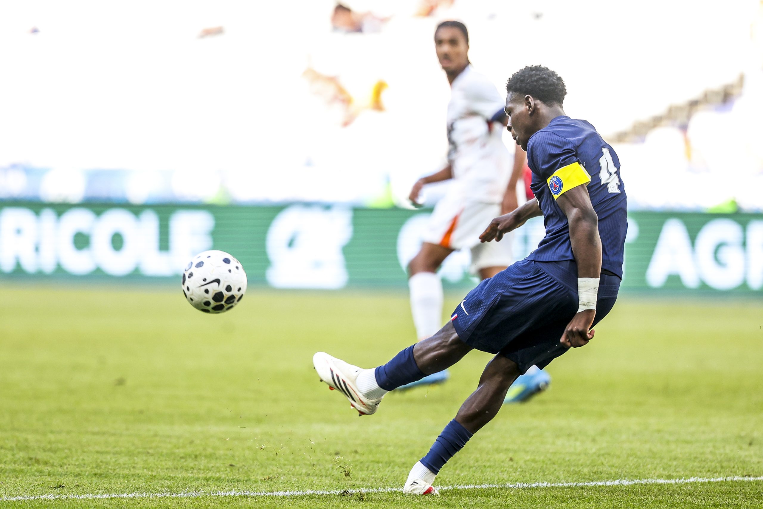 Mercato - Un d&eacute;fenseur du PSG va signer &agrave; l'AS Monaco !