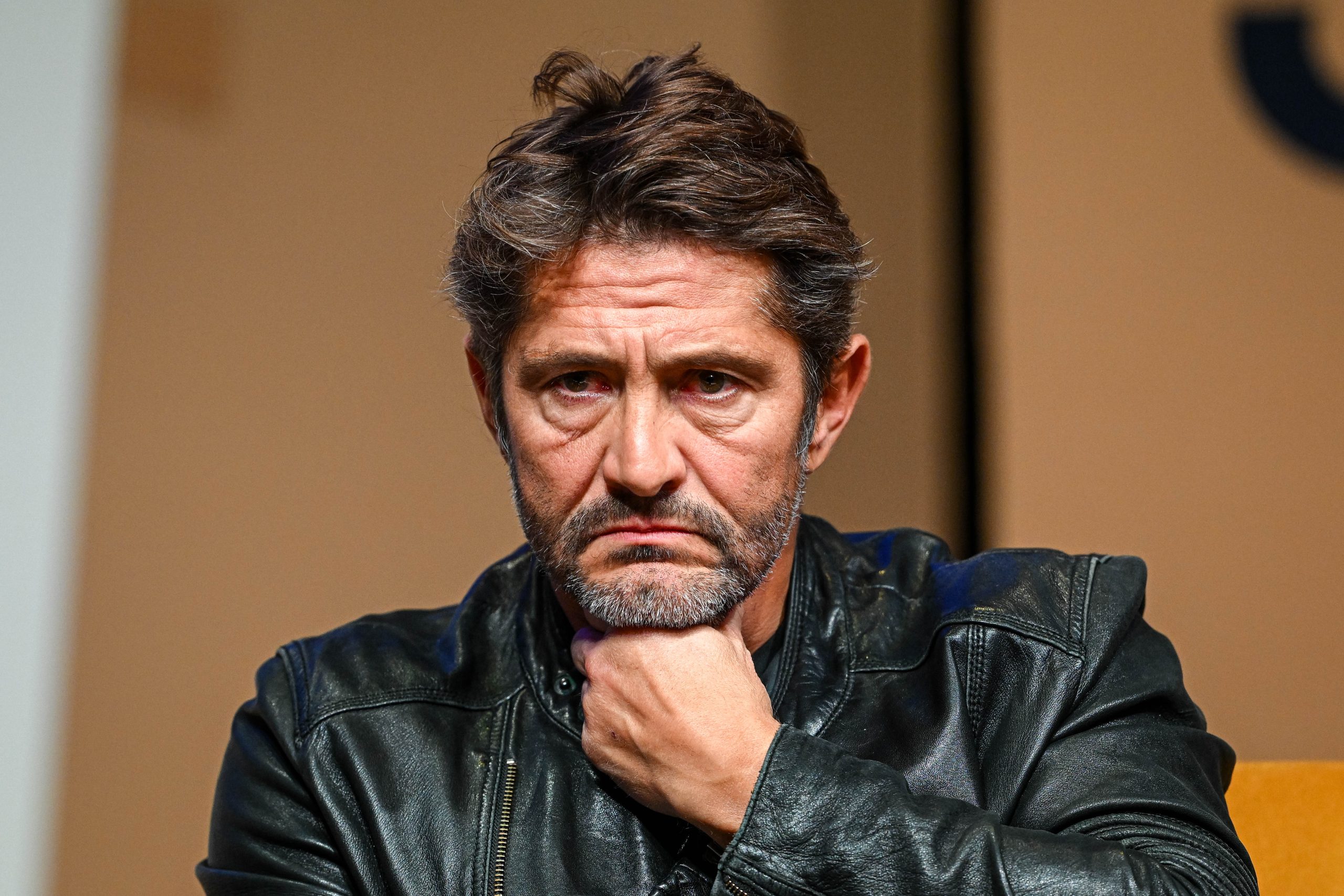 PSG/Chelsea - Lizarazu ne s&rsquo;emballe pas et voit des motifs d'inqui&eacute;tude