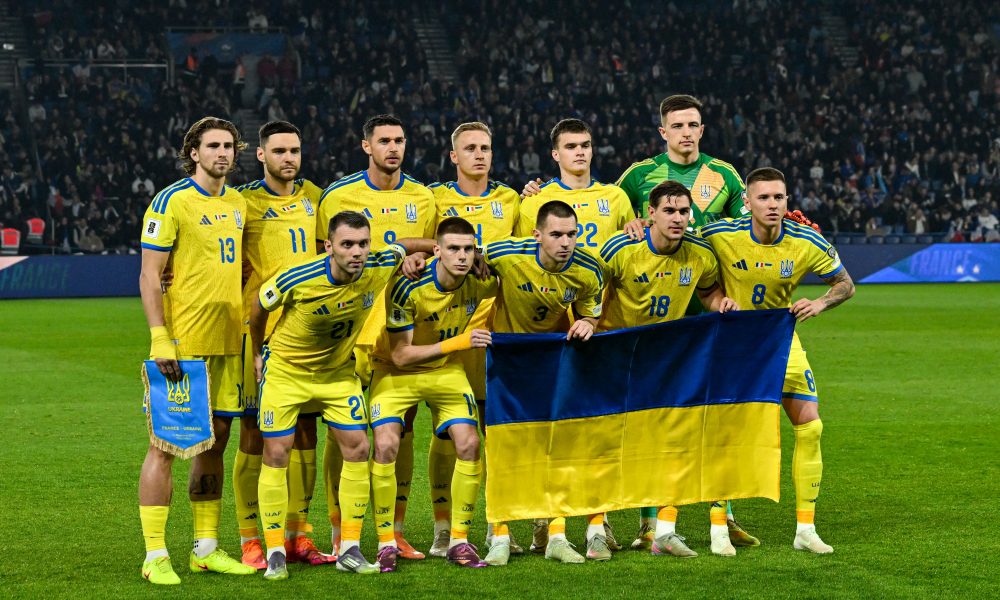 Ukraine/Su&egrave;de - Les &eacute;quipes officielles : Zabarnyi titulaire