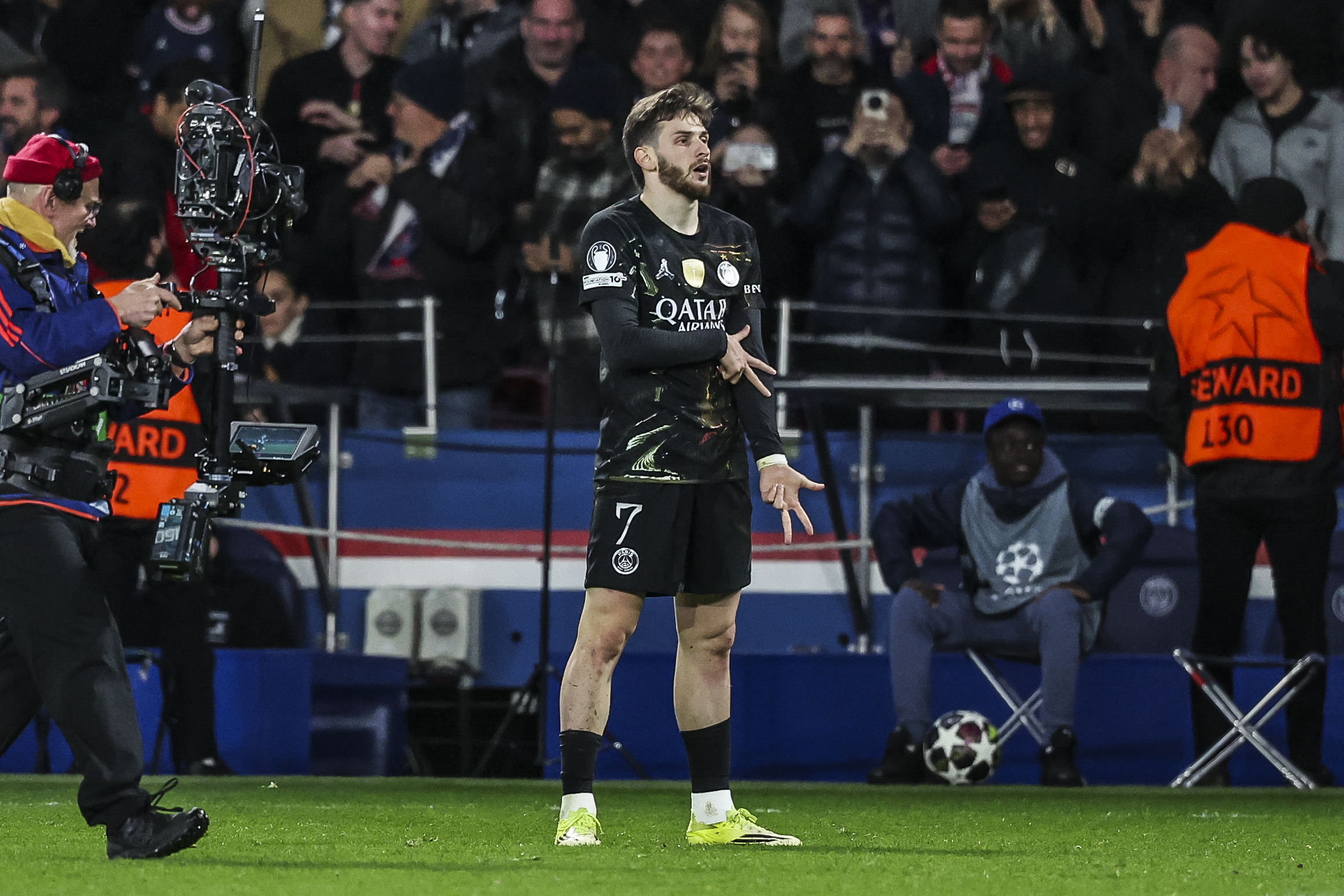 PSG/Chelsea - Kvaratskhelia r&eacute;pond clairement aux d&eacute;tracteurs