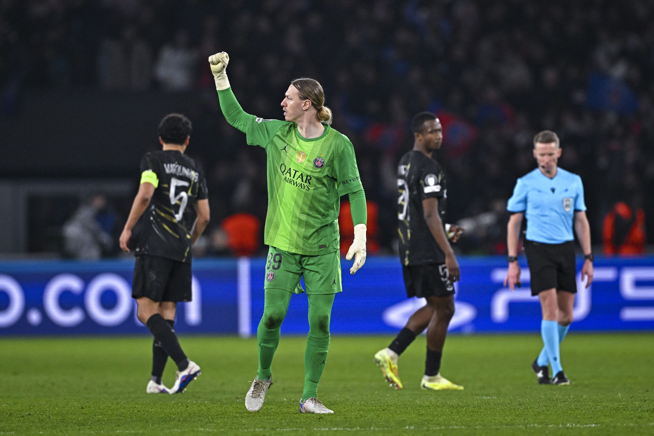 Revue de presse : Nice/PSG, Safonov et tr&ecirc;ve internationale