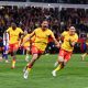 Lens renverse Toulouse et garde le PSG dans son viseur (3-2)