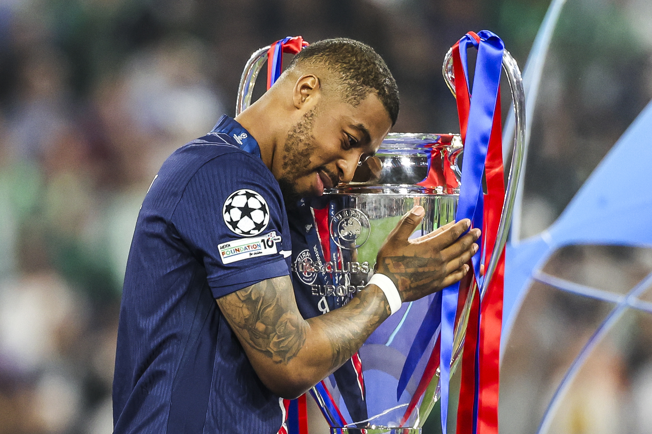 PSG - Kimpembe revient &agrave; c&oelig;ur ouvert sur les moments forts de sa carri&egrave;re
