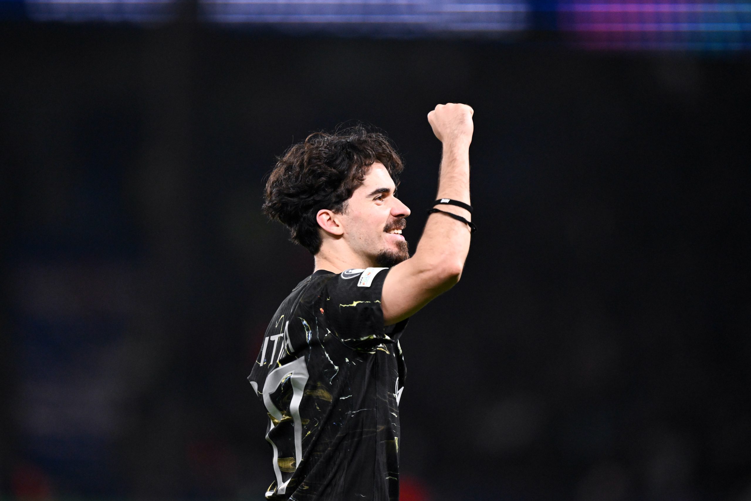 La vid&eacute;o des meilleurs moments de Vitinha au PSG