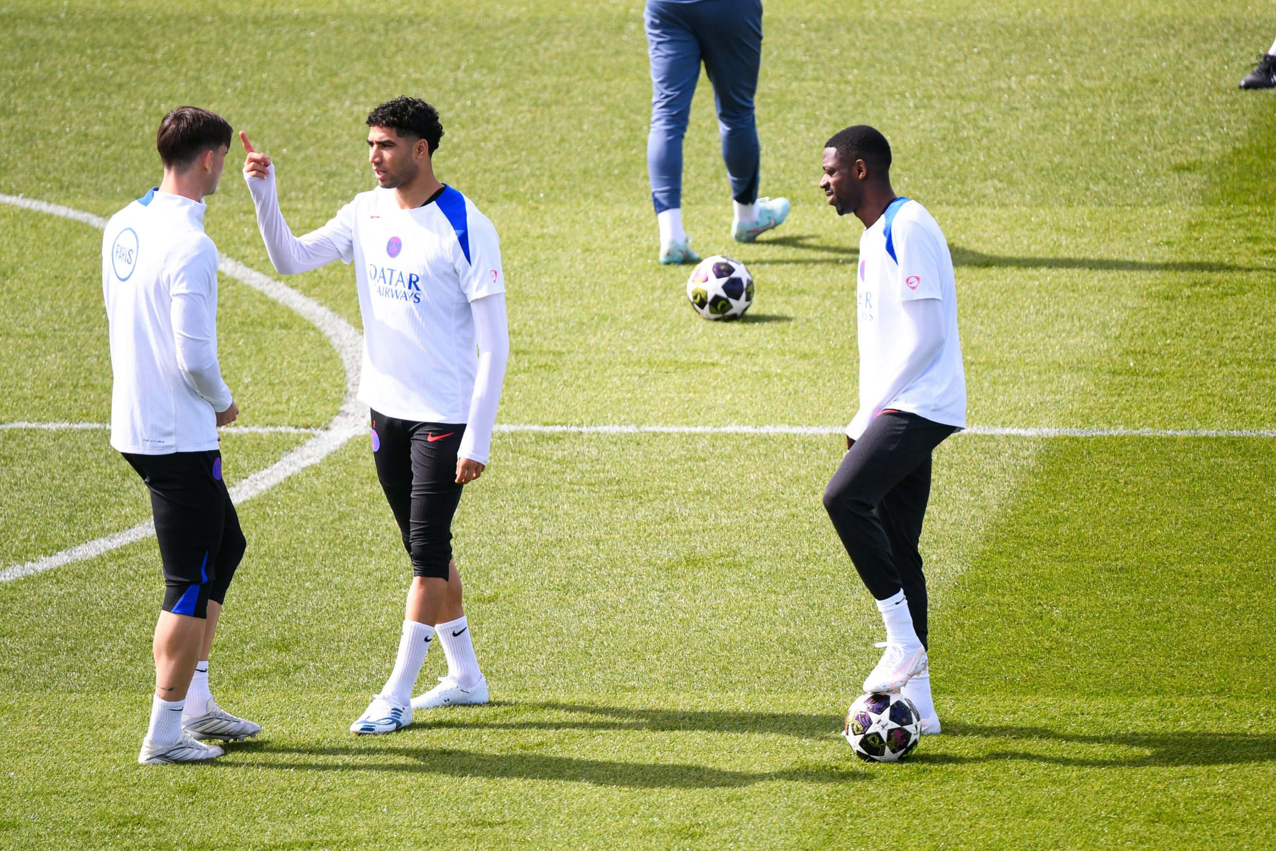 Revue de presse : PSG/Arsenal, Hakimi et Demb&eacute;l&eacute; de retour, Pacho "force tranquille"