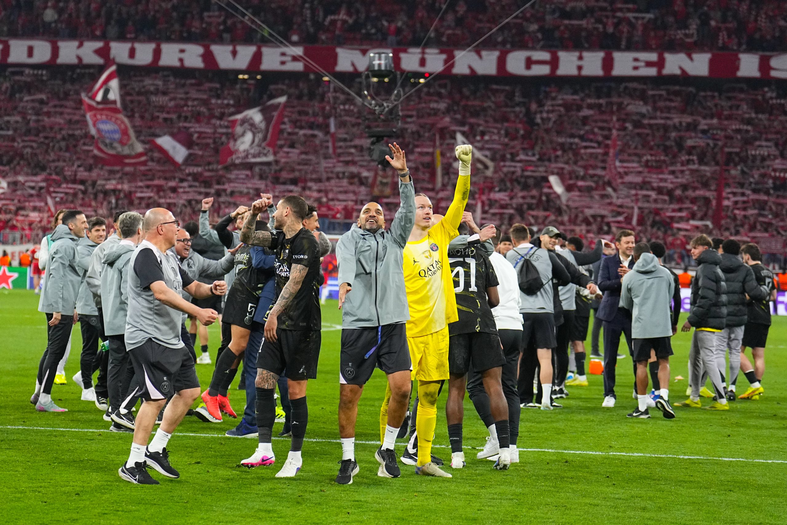 Revue de presse : Bayern/PSG, Paris impressionne et retourne en finale de LDC