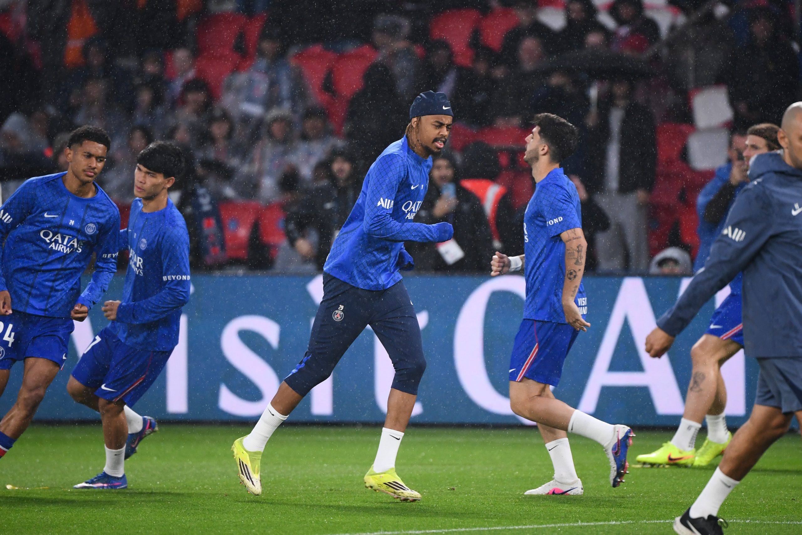 Revue de presse : Paris FC/PSG et les difficult&eacute;s de Barcola