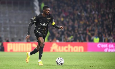 Lens/PSG - Demb&eacute;l&eacute; entre joie et s&eacute;rieux