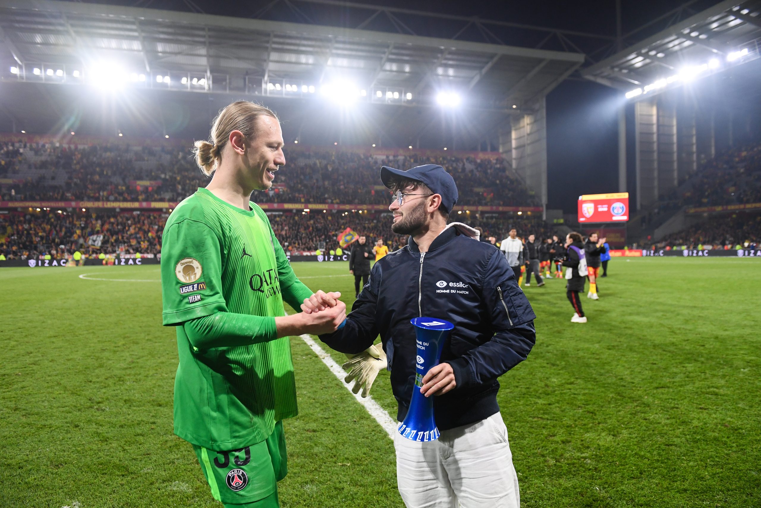 Lens/PSG - Les mots forts de Safonov apr&egrave;s le titre