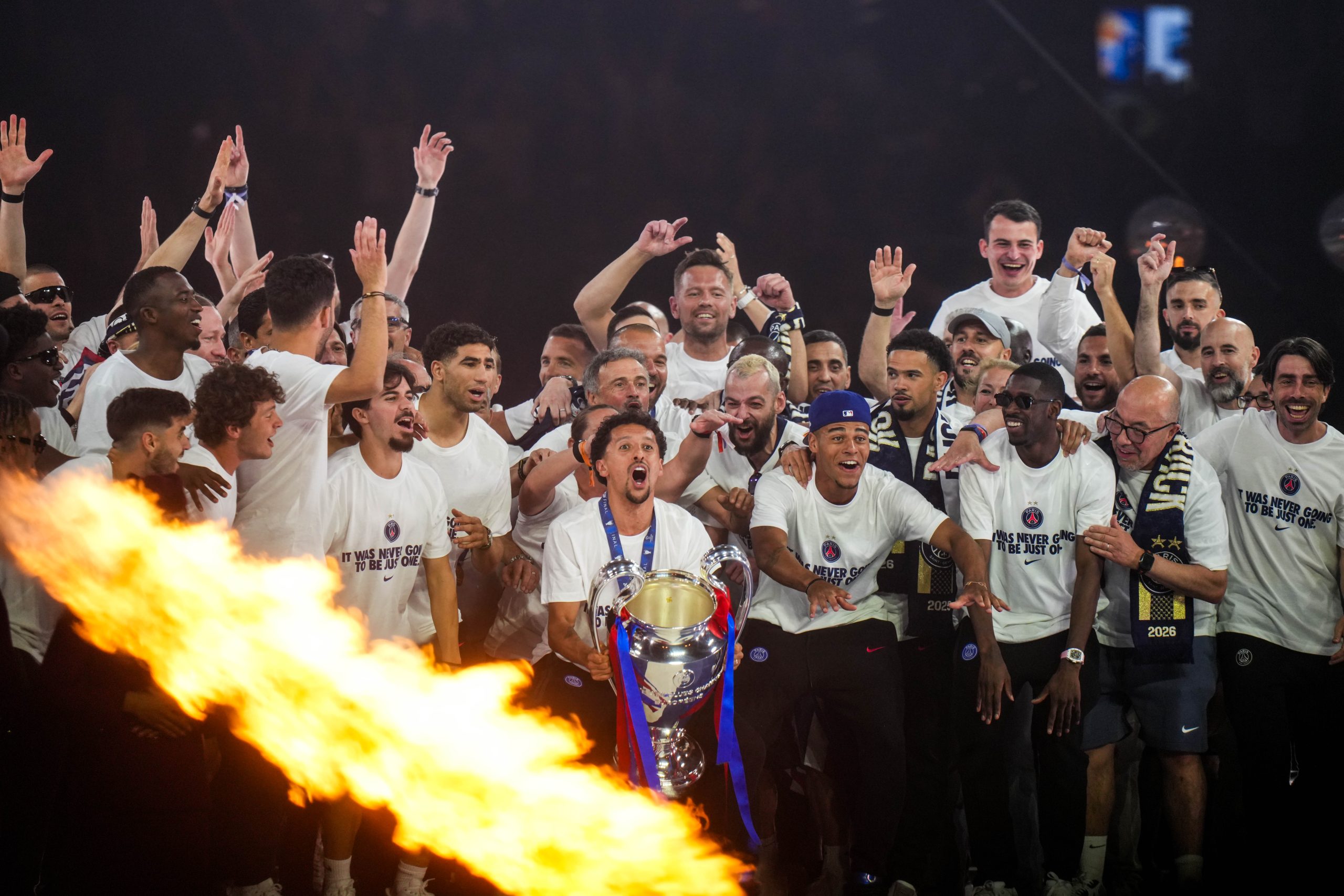 Revue de presse : PSG s&eacute;duisant, violences et les Bleus