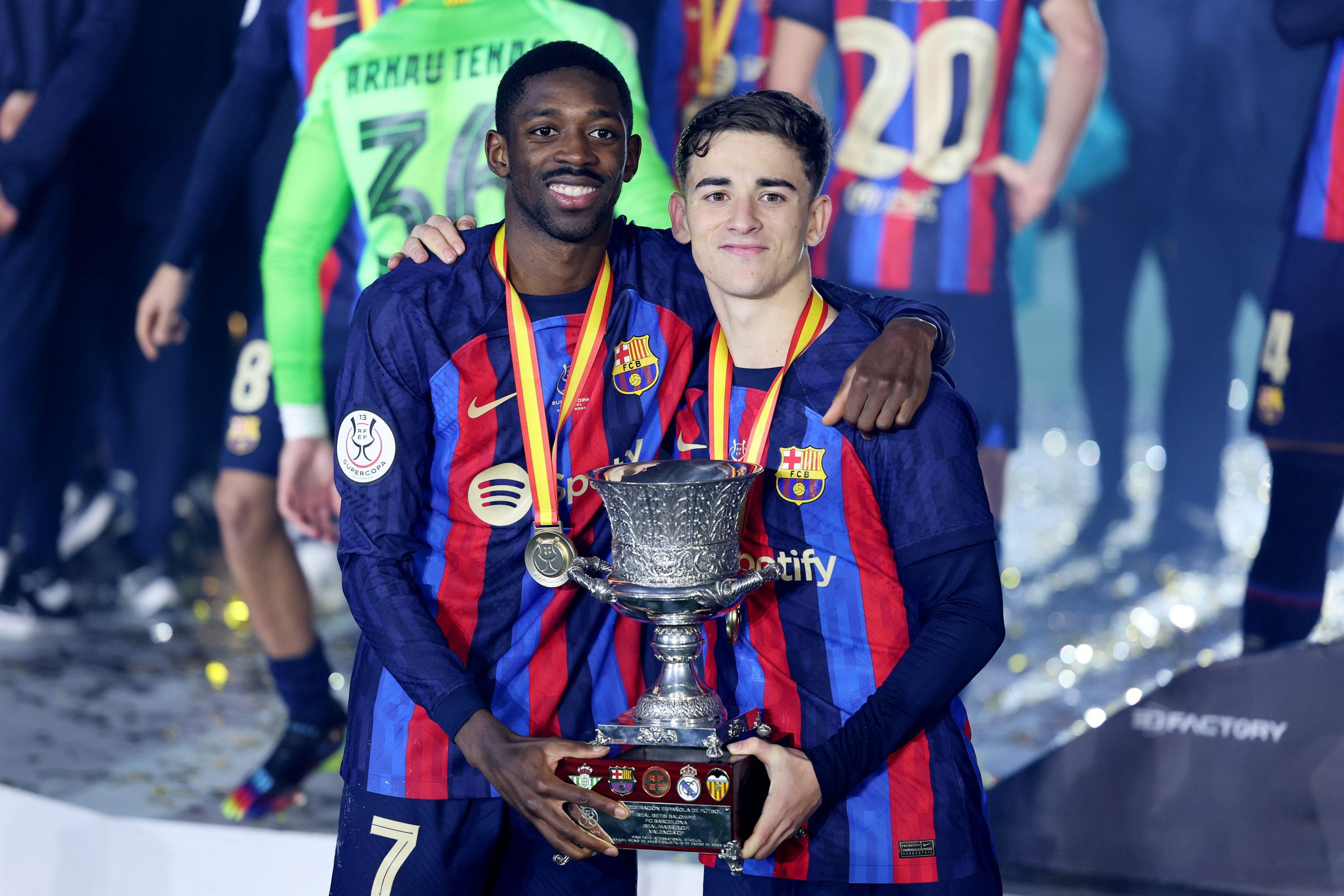 Gavi d&eacute;clare son amour &agrave; Demb&eacute;l&eacute; et lui souhaite la Ligue des Champions