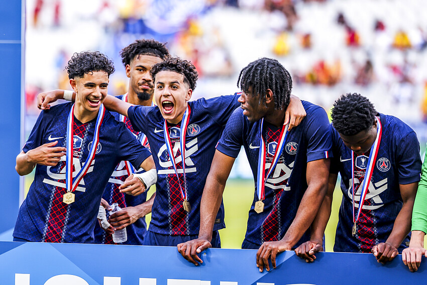 Officiel - Un milieu du PSG file à l'AS Monaco !