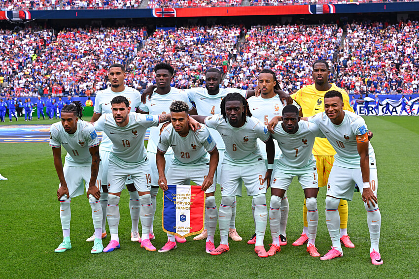 France/Su&egrave;de - Les &eacute;quipes officielles :