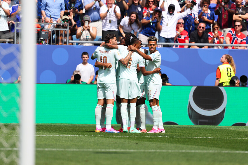 France/Su&egrave;de - L'&eacute;quipe des Bleus annonc&eacute;e avec Barcola et Tchouam&eacute;ni